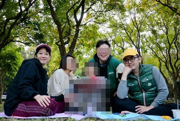 孟耿如日前才曬出與黃子佼出遊照片。（翻攝自孟耿如臉書）