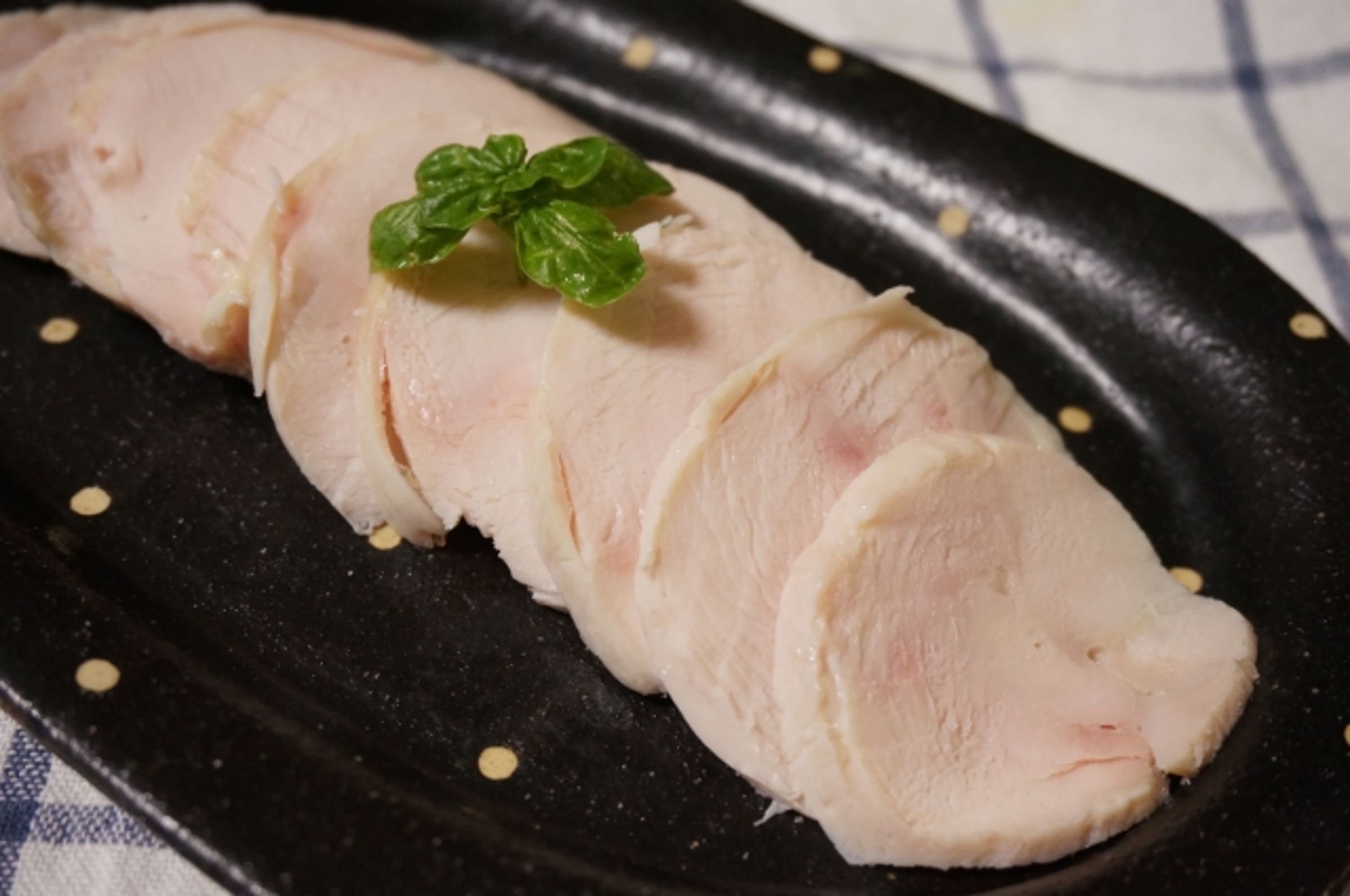 真空包裝≠零風險！冷吃雞胸肉，小心肉毒桿菌找上門。（示意圖／photo-ac）