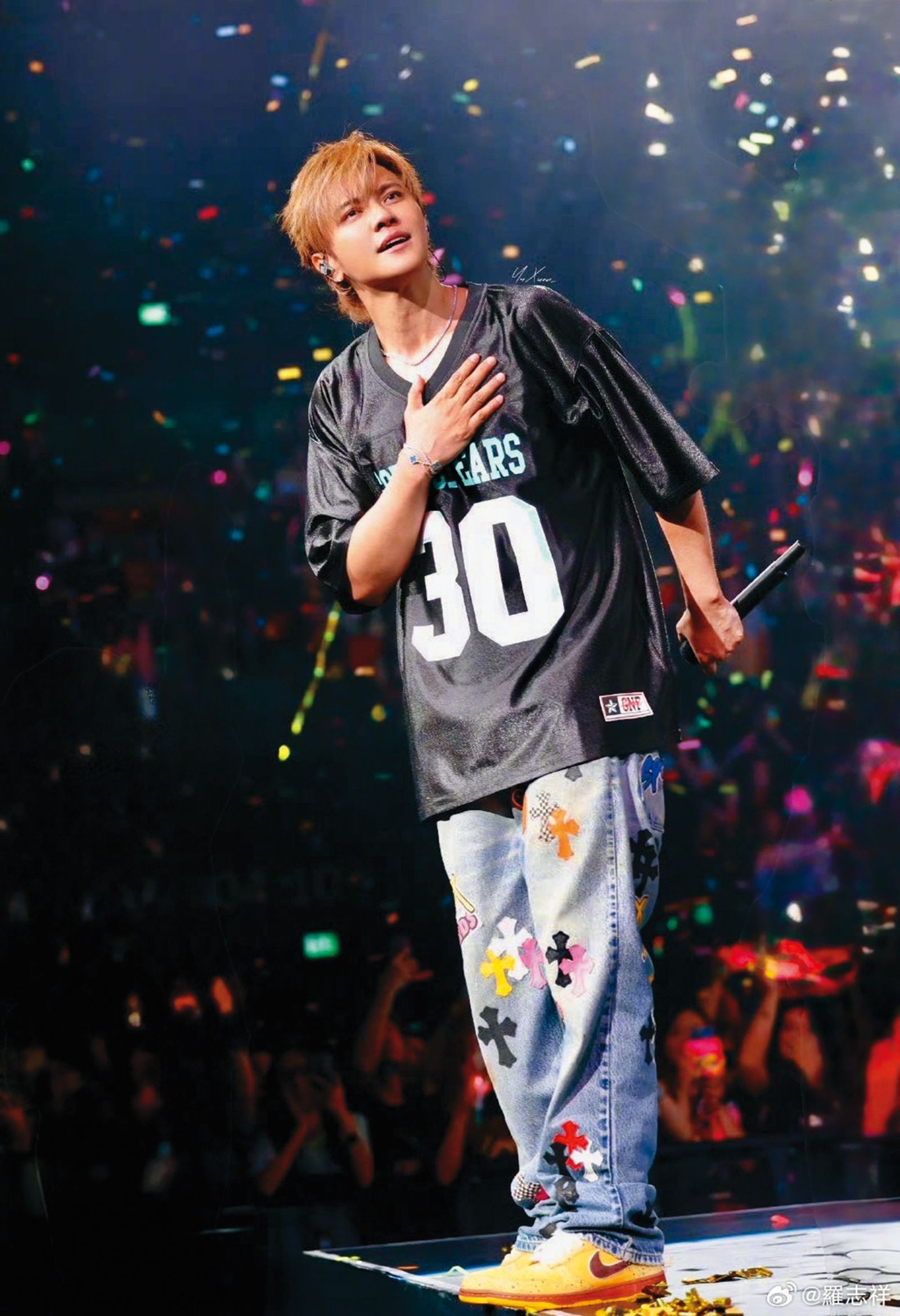 羅志祥以唱跳歌手的身分，曾在對岸巡演場場爆滿，而他也始終未放棄再度回歸。（翻攝自羅志祥微博）