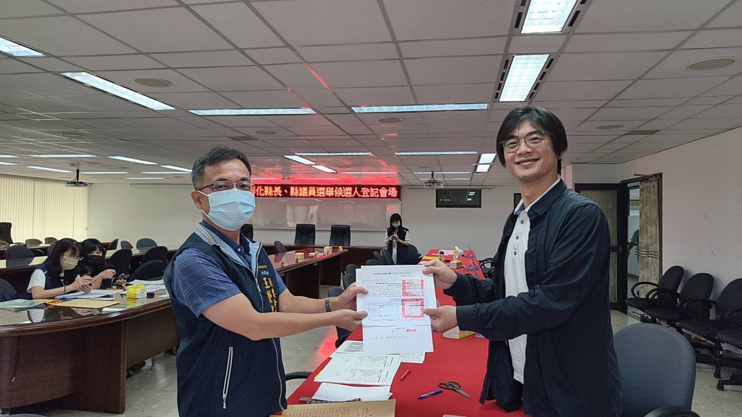 無黨籍彰化縣議員陳重嘉,今日正式登記參選彰化縣長人。(翻攝陳重嘉臉書)