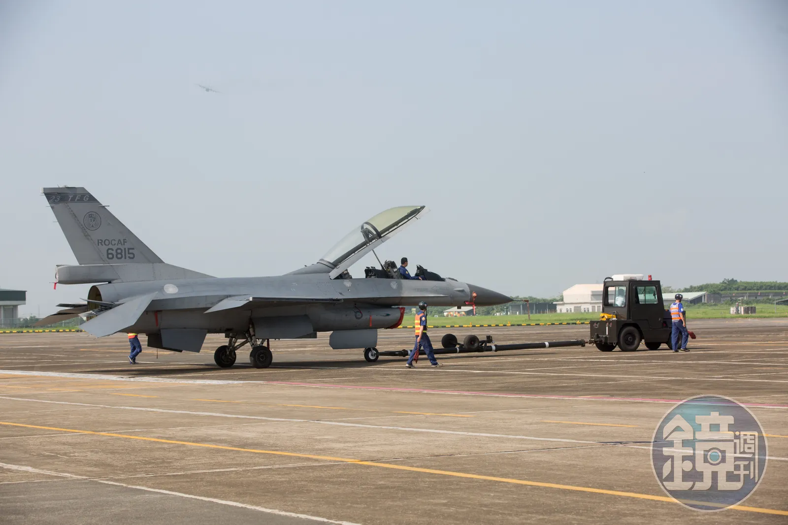 美再對台軍售，國防部表示，有助於提升應處中共灰色地帶襲侵能力。圖為F-16戰機。（本刊資料照）