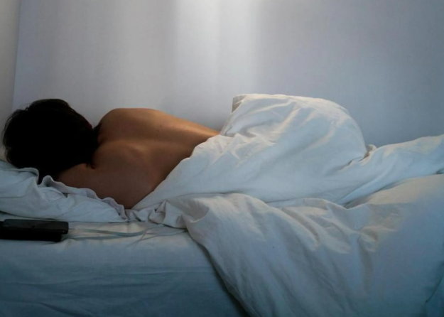 法國一名老翁涉嫌對自己的妻子下藥，還邀請70多名陌生人性侵妻子，近日遭檢方求刑20年。（示意圖，Pexels）