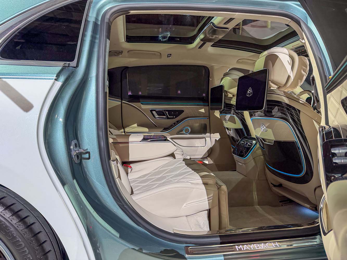 S-Class針對舒適性設有專責工程團隊，只為讓 S-Class 更安靜、更舒適。