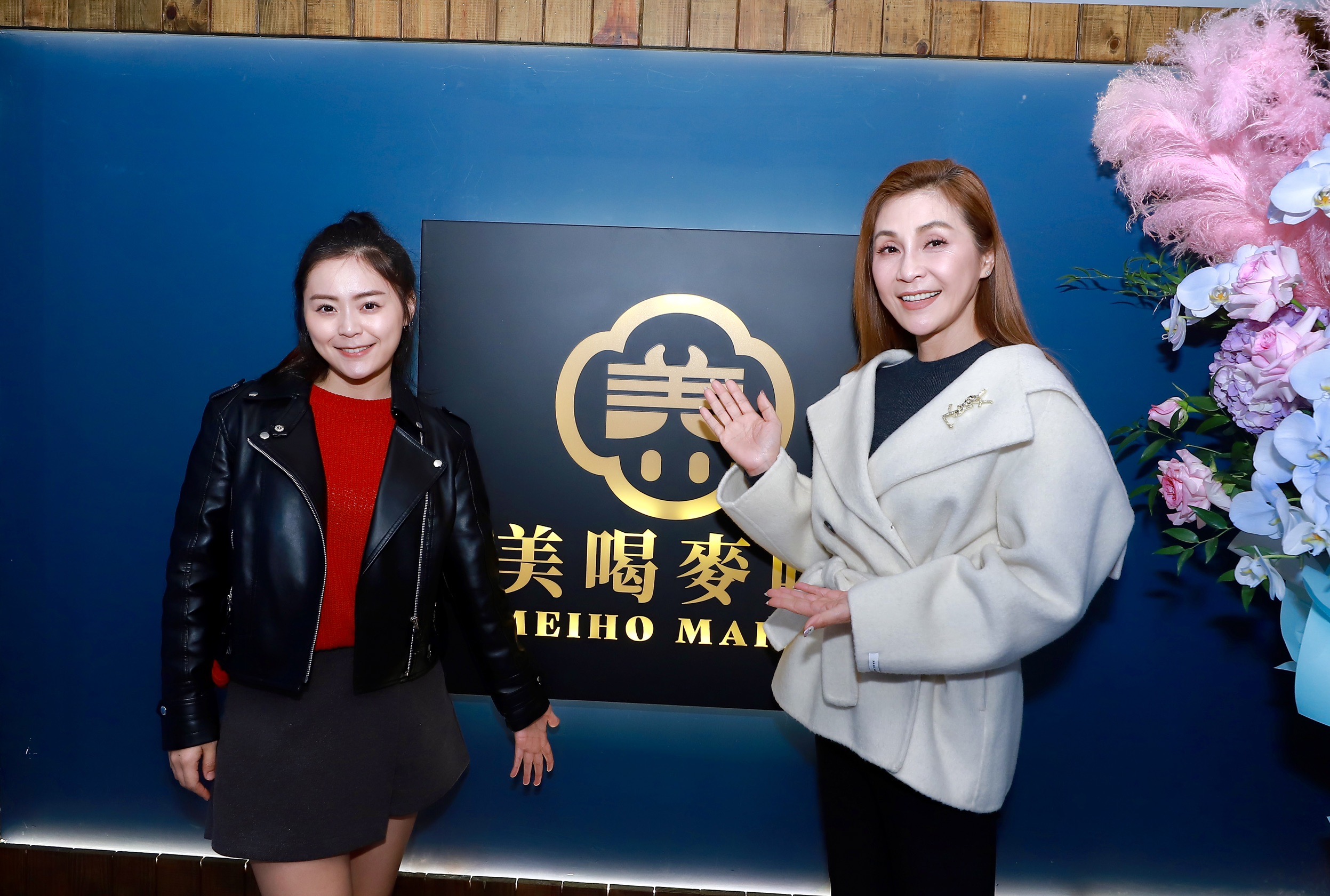 梁佑南和女兒一起為余政鴻餐廳開幕站台。（民視提供）