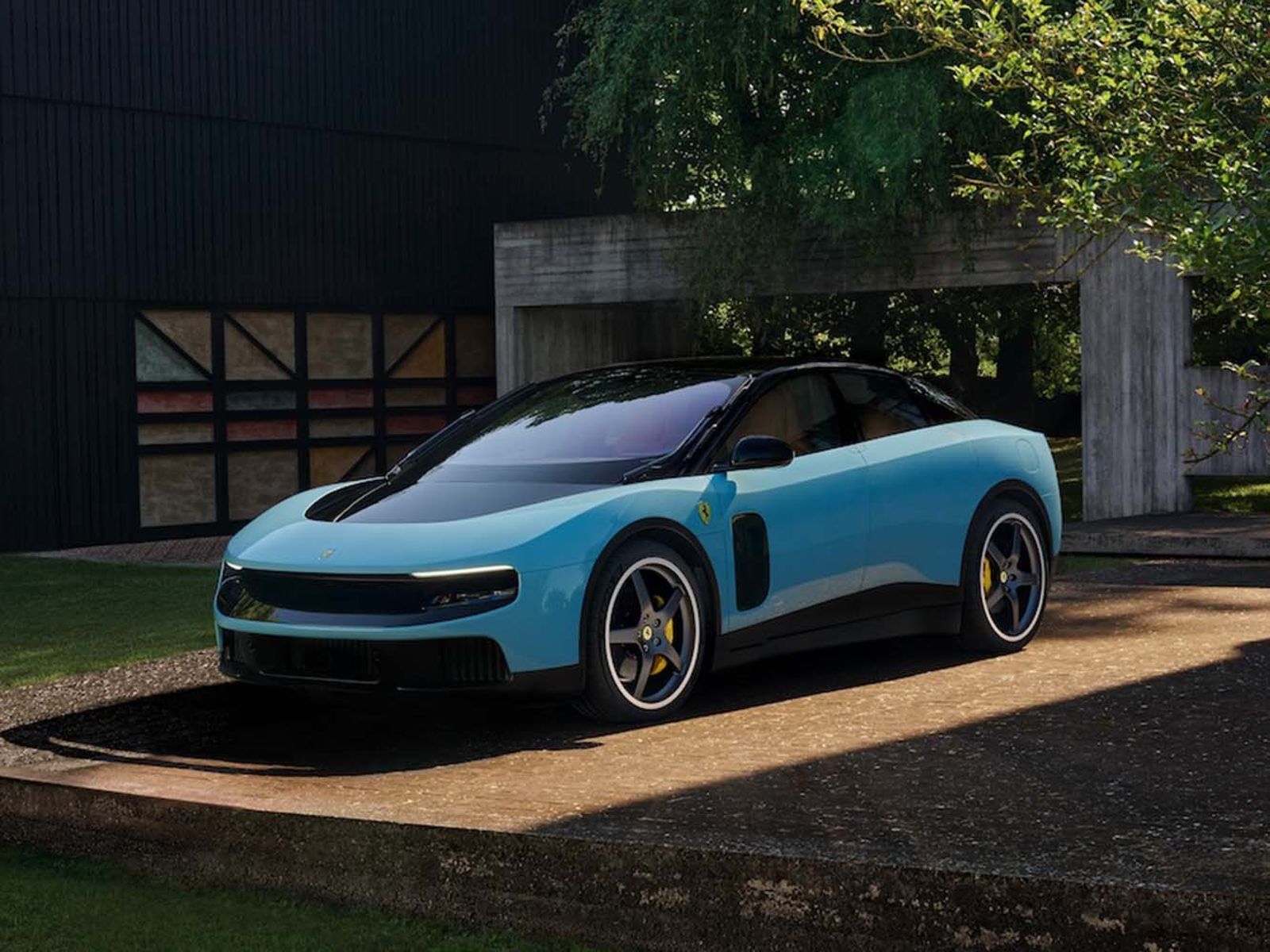 車誌/品牌歷史上最大膽豪賭,Ferrari Luce 純電四門五座跑車驚艷亮相