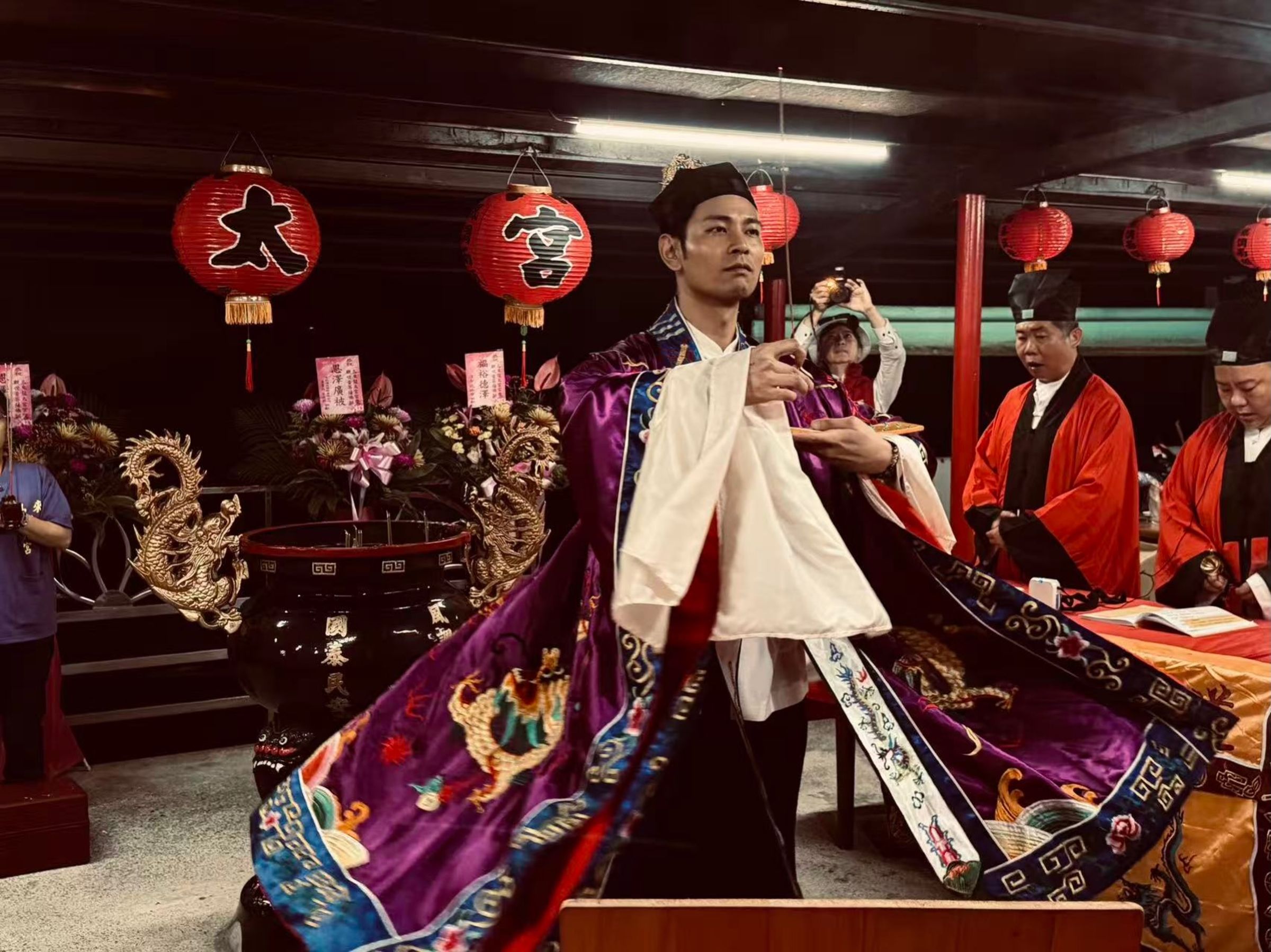 楊子儀學習道士科儀會在宮內服務。臉書