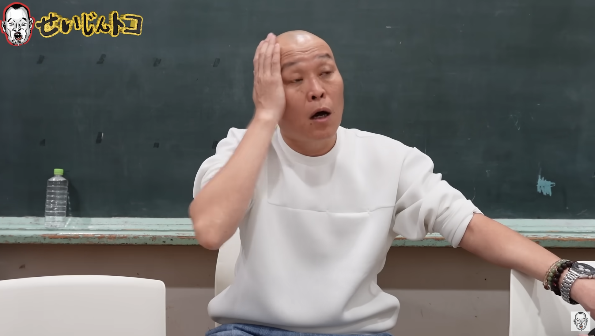 日本搞笑藝人千原靖史的Apple帳號被盜，遭盜刷200萬日圓，還因為時間過長無法全數補償。（截圖自千原靖史 YT）