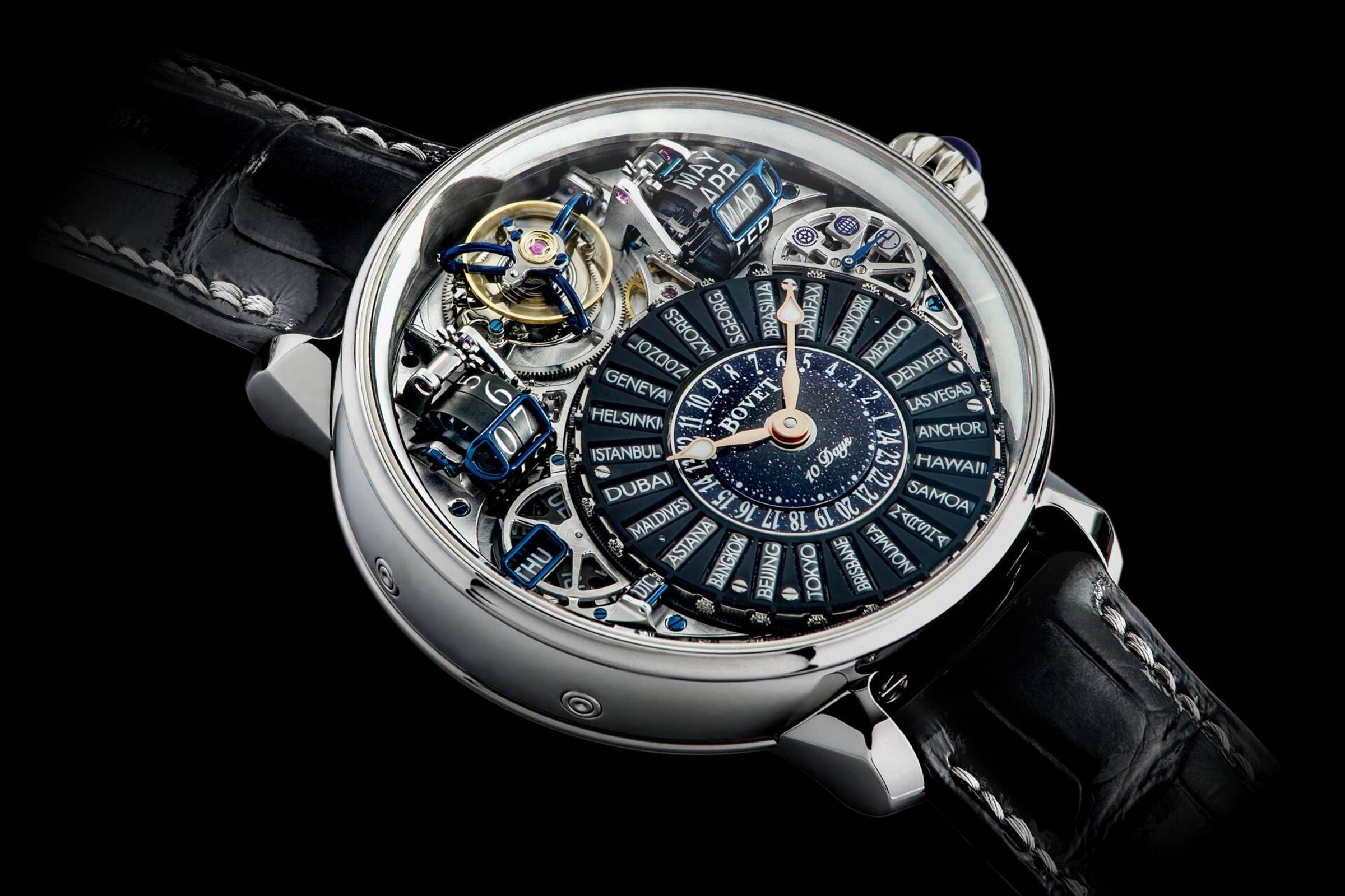 播威（BOVET）Récital 28 Prowess 1「滾輪顯示世界時區萬年曆陀飛輪」腕錶，奪下「機械傑出獎」（The Mechanical Exception Prize），此錶是第一款以機械結構解決「日光節約時間」顯示難題的錶款，面盤上共有24個滾輪結構，顯示24個時區的主要城市，令人嘆為觀止。