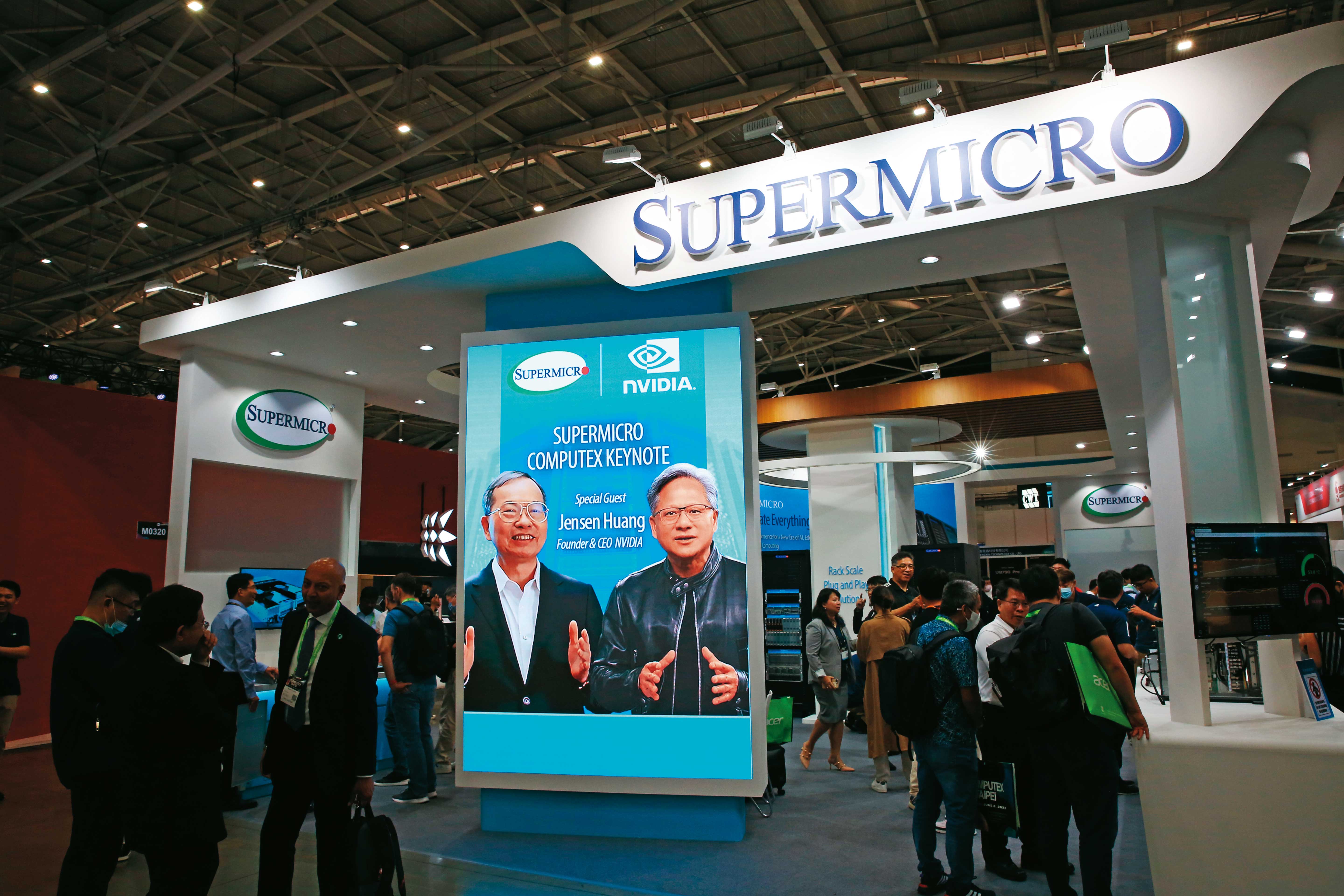 美超微電腦大漲後出現閃崩，顯示人工智慧族群也是會有修正的可能。