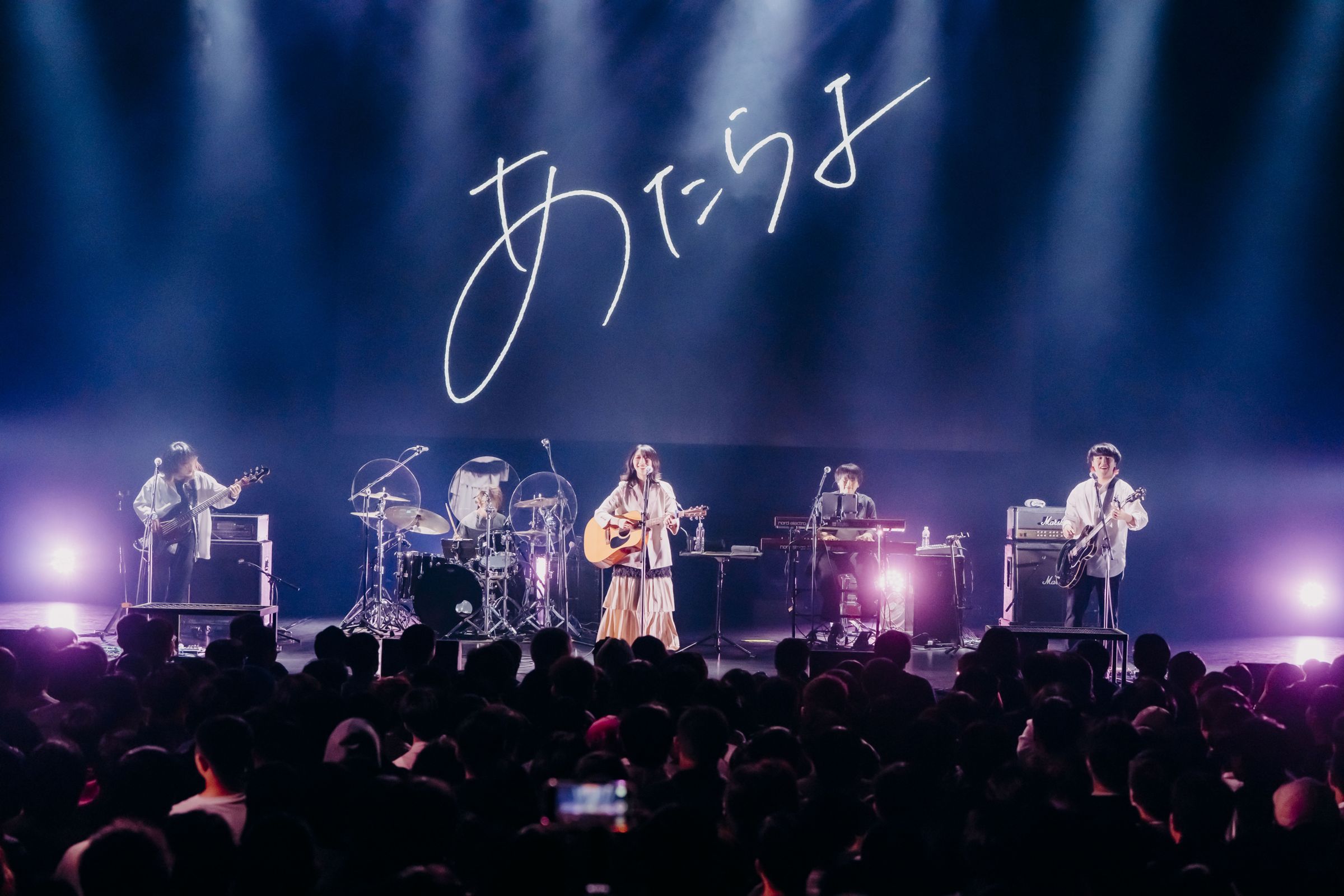 Atarayo連續第三年來台，從Legacy、Zepp New Taipei一路唱進北流，演出場地規模逐年升級。（B’in Live Entertainment提供）