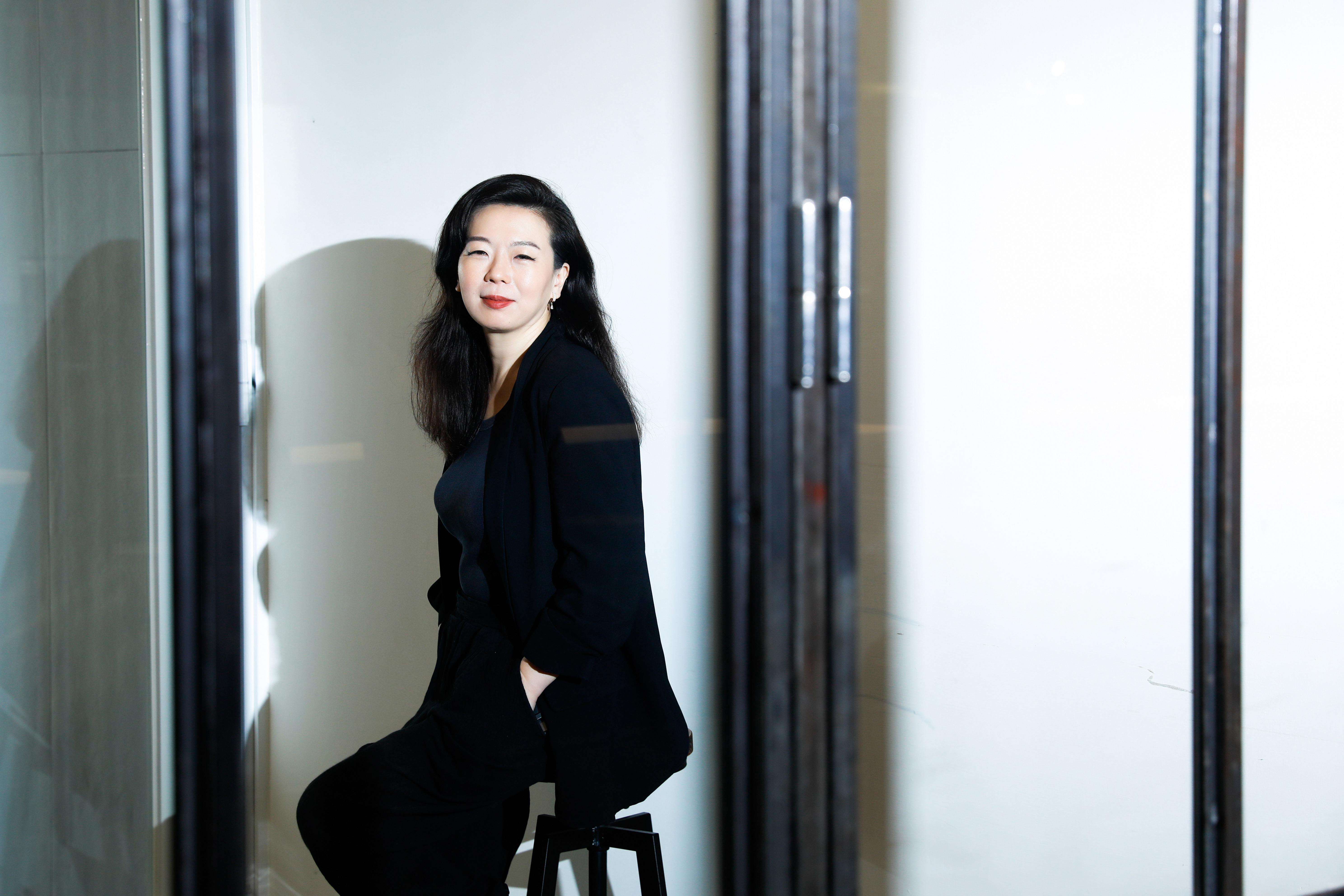 旅美導演洪詩婷自認是屬於潛意識類型的導演，對自己的腦和別人的腦很感興趣。 