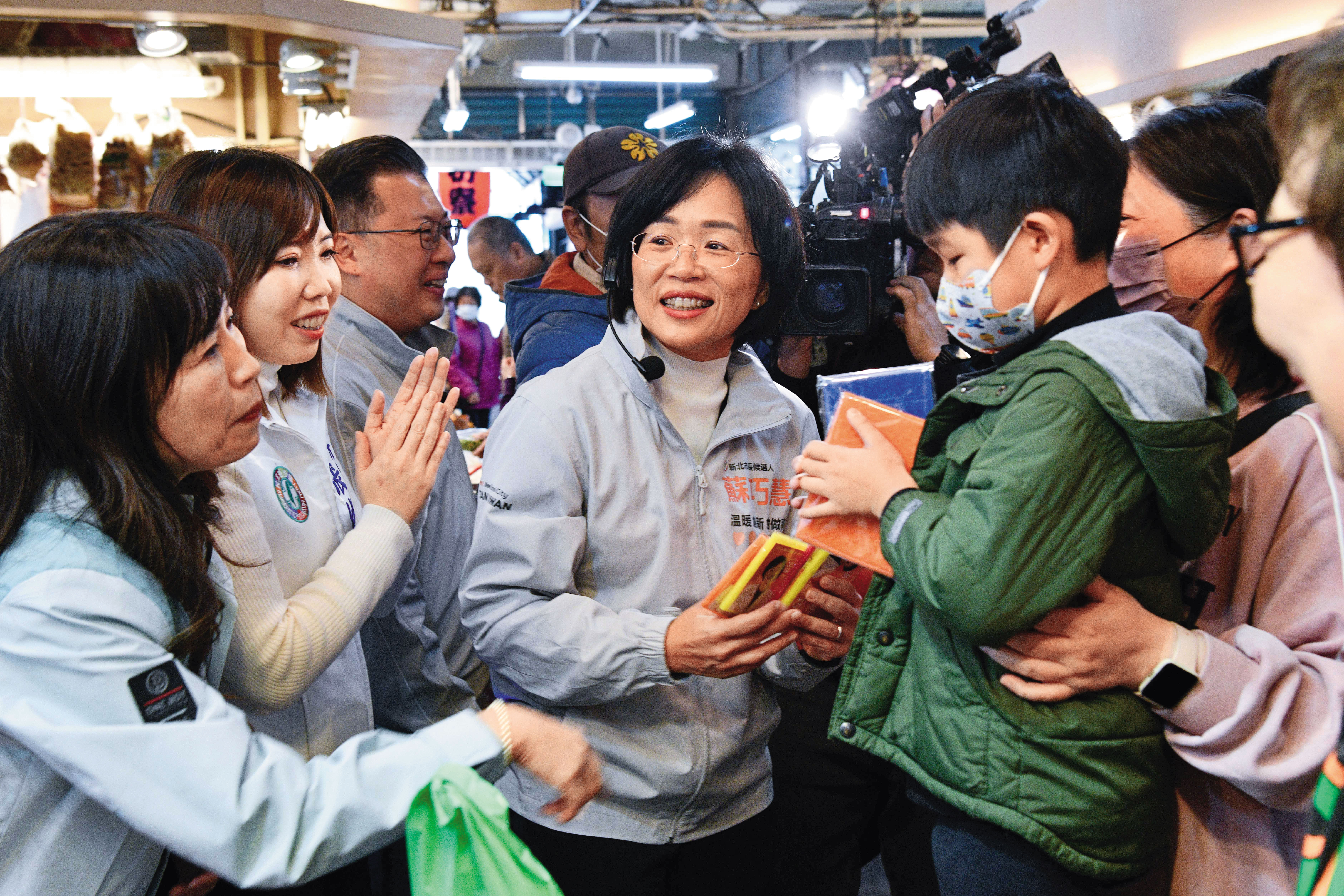 綠營對蘇巧慧參選新北市長選情審慎樂觀，未料賴清德主動提及新北轄內「核二」重啟議題，讓黨內憂心衝擊新北選情。（鏡報李智為）