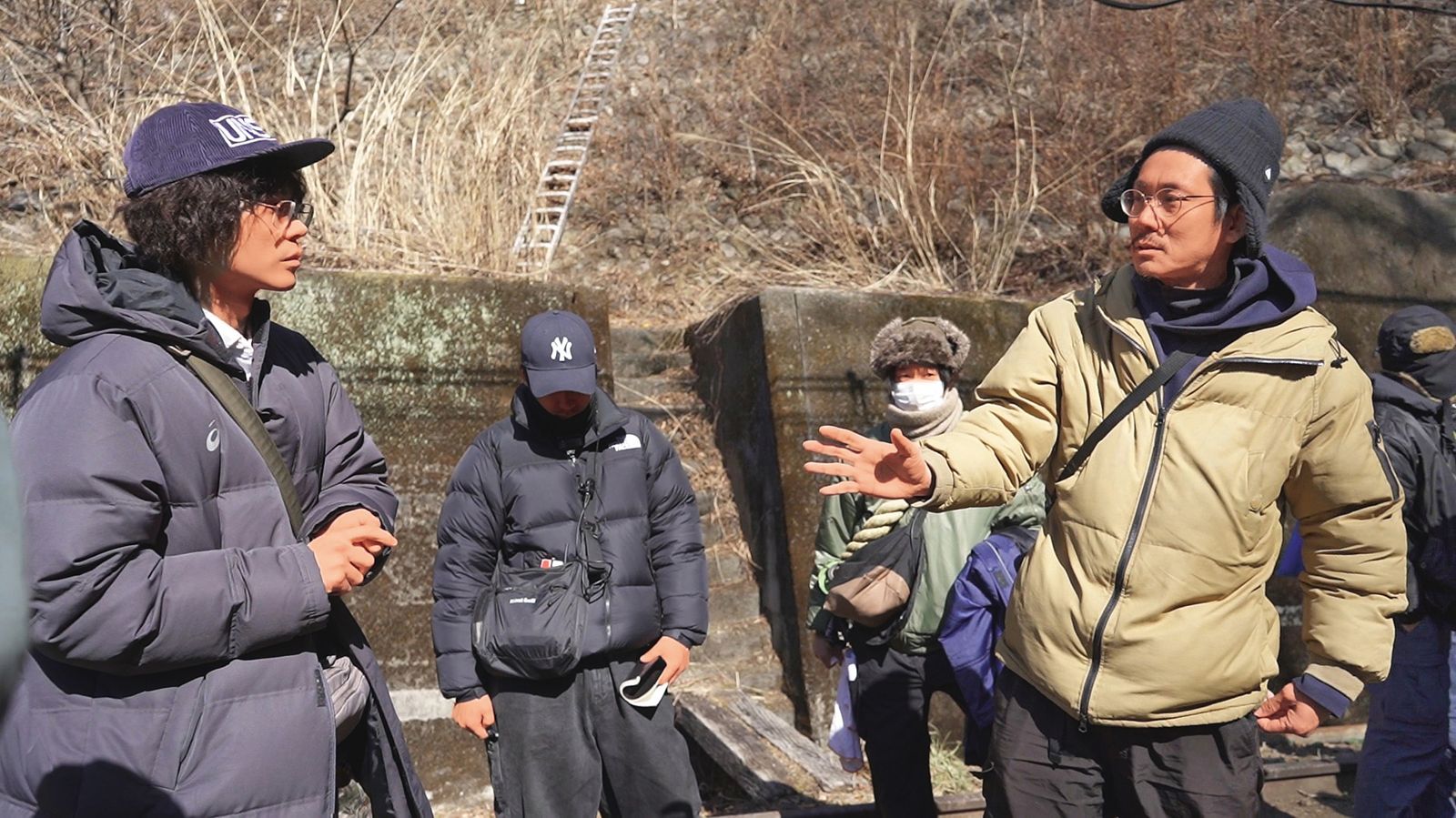 導演西村武五郎（右）從企劃開始時就鎖定菅田將暉（左）演出，菅田也因對外太空感興趣而接演