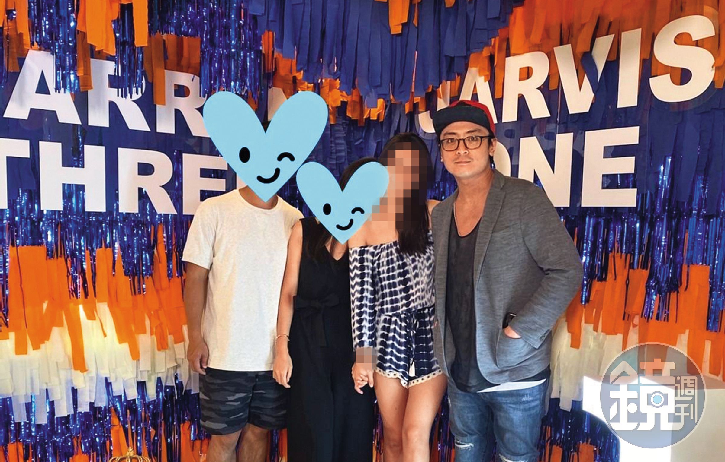 D小姐(右二)因為和Toro有許多共同好友,進而熟識交往,沒想到在一起後發現男方情緒控管很有問題。(讀者提供)