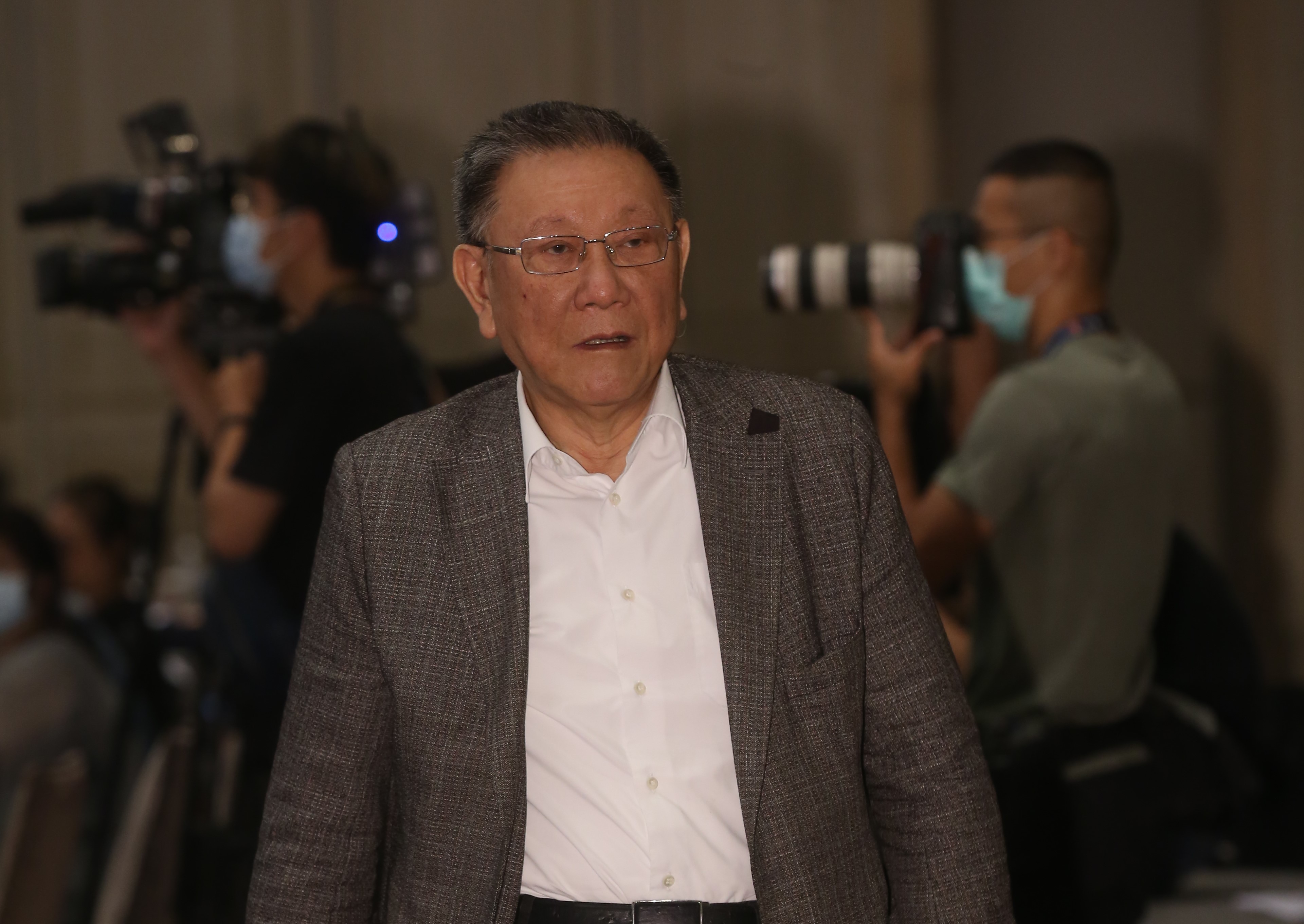 北檢搜索威京集團負責人沈慶京等人住所，調查北市圖利京華城案。（本刊資料照）