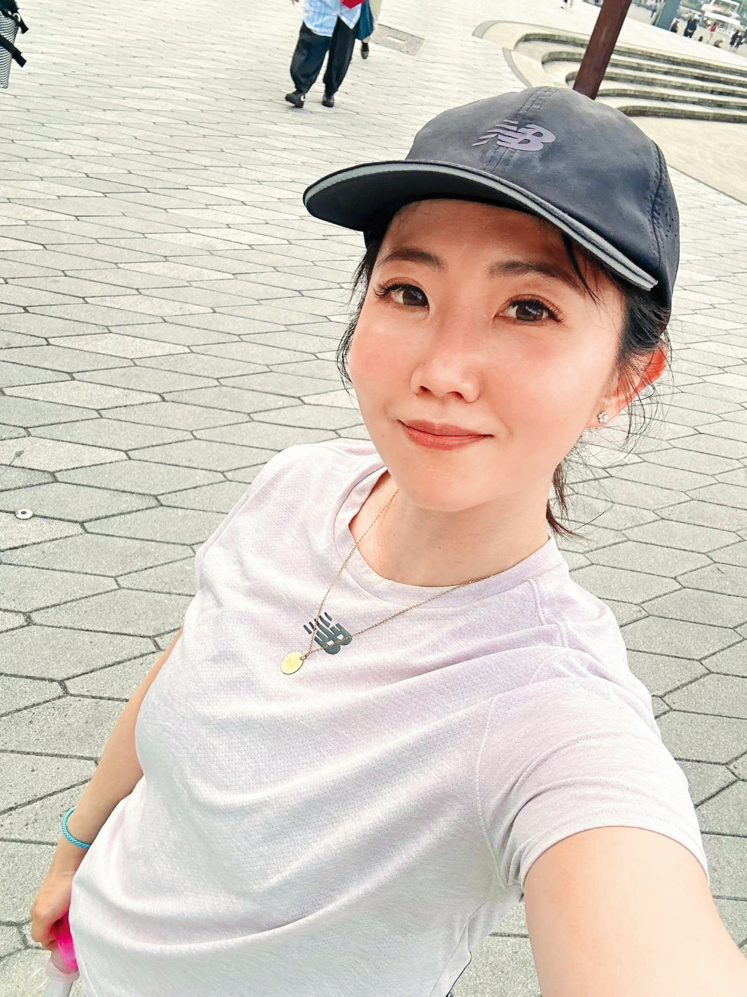 謝忻在爆出不倫戀後,師父胡瓜還是照顧有加。(翻攝自謝忻臉書)