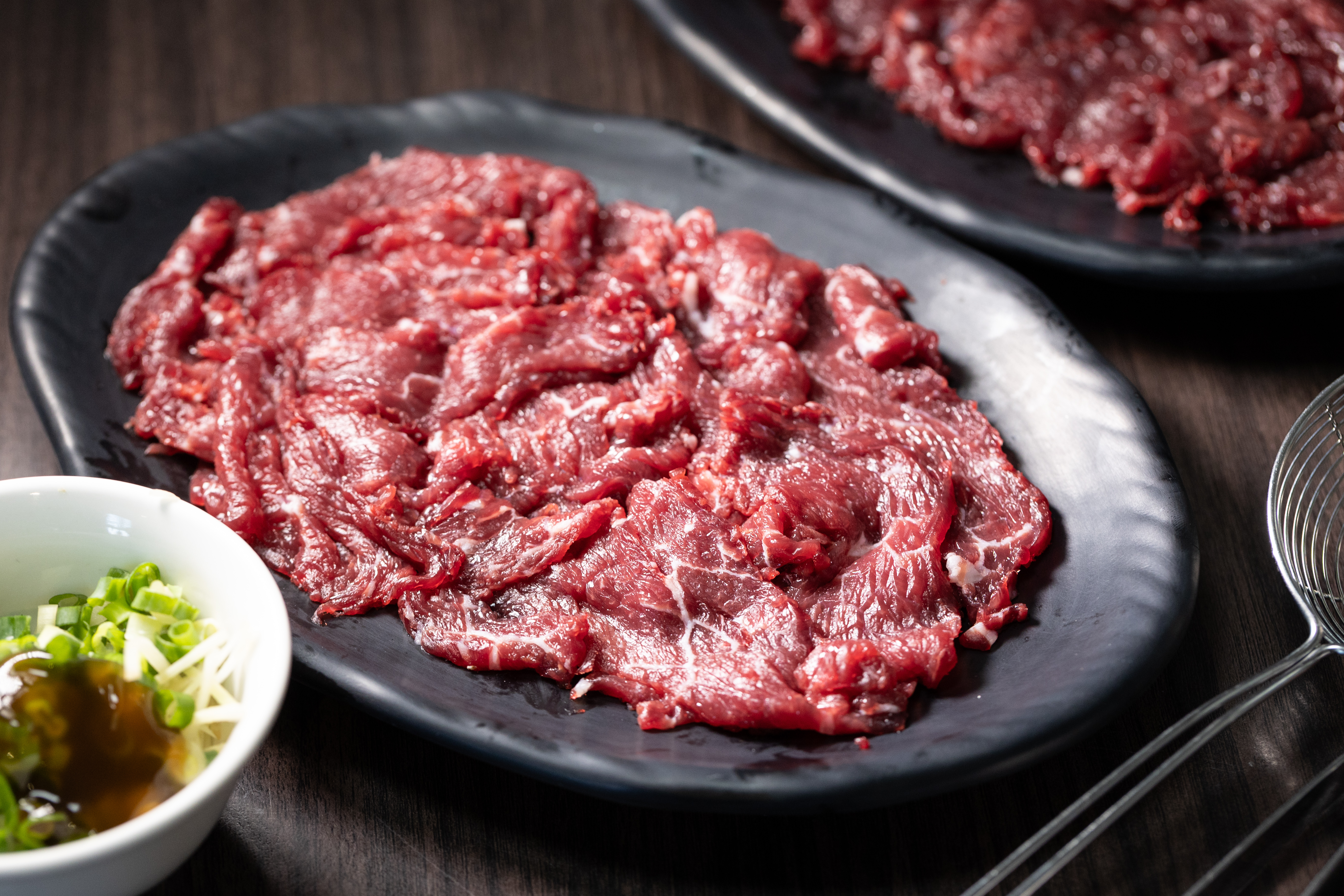 「獅頭心」肉質最瘦，很有勁道，越嚼越甜。（300元／小份、550元／大份）
