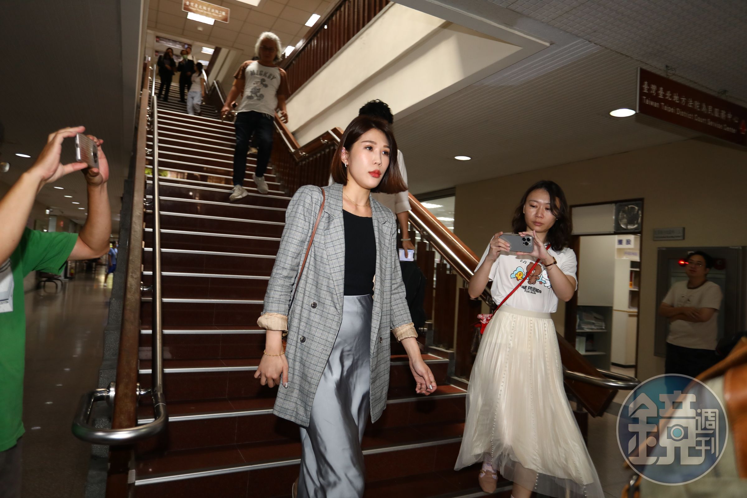 《三立新聞》女記者馬郁雯今日遭北檢以證人身分傳喚,調查是否有人洩密。