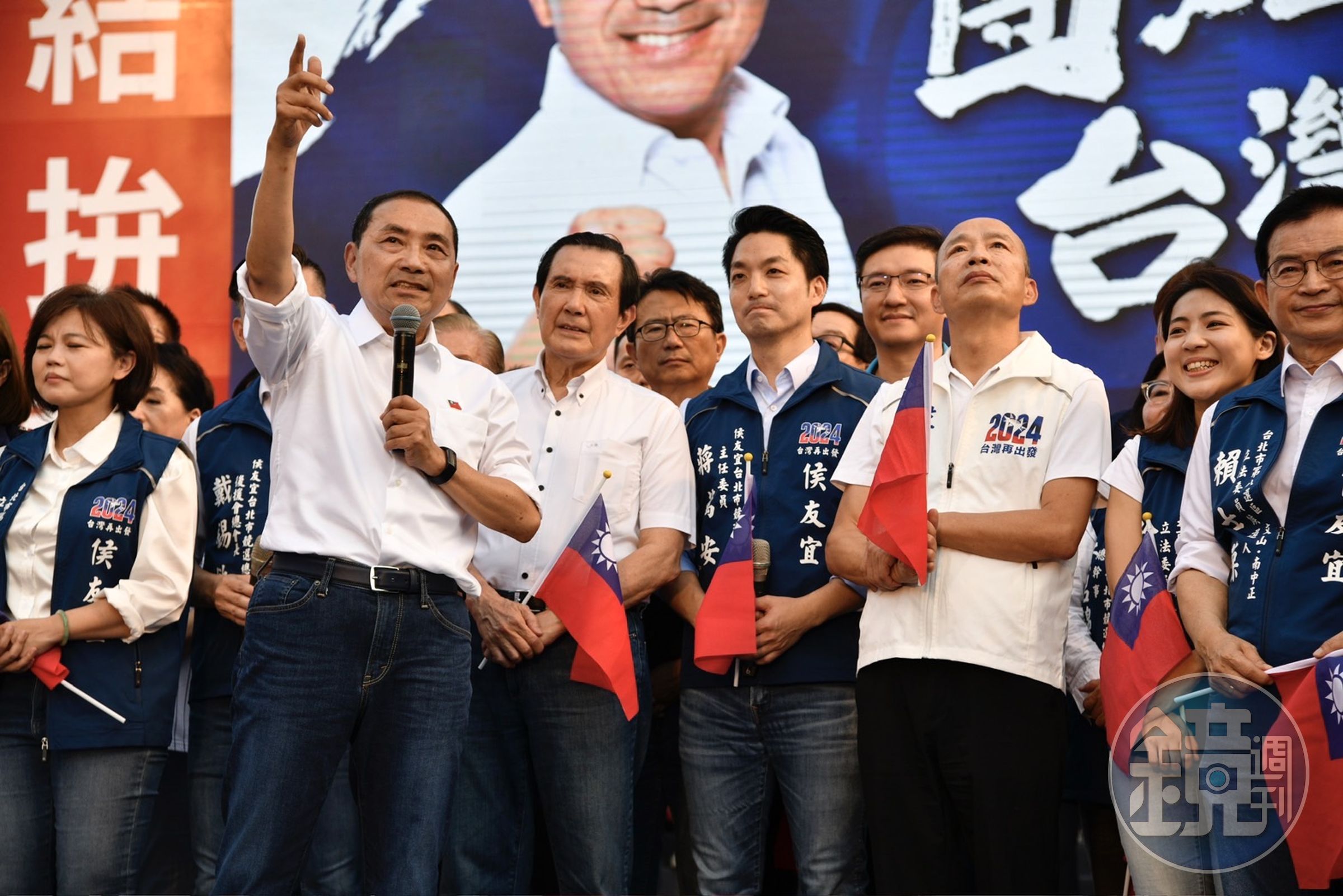 侯友宜(左)台北大造勢,馬英九、蔣萬安、韓國瑜站台。