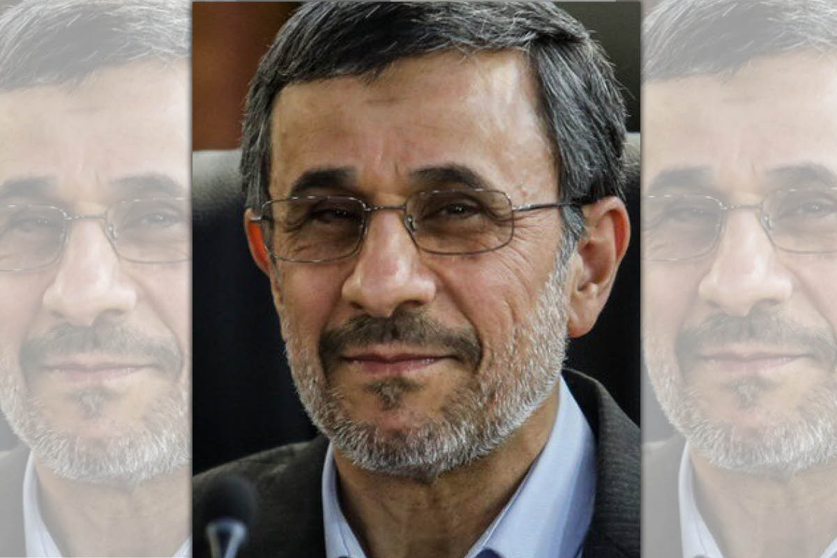 伊朗前總統阿曼迪內賈德（Mahmoud Ahmadinejad）2024年的爆炸性訪問，如今被挖出掀起討論。（翻攝自為基百科）