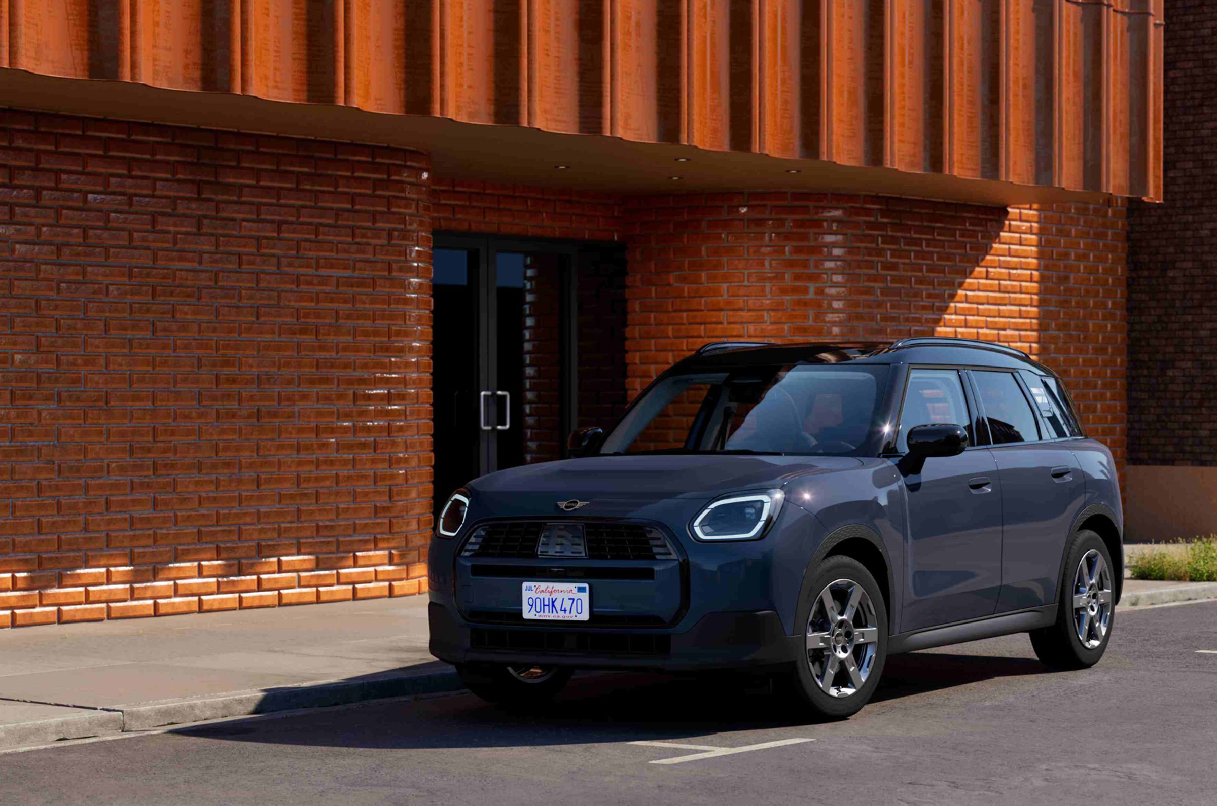 全新世代MINI Countryman E正式進駐全台展示中心，憑藉前衛設計、創新科技與純電駕馭樂趣，引領MINI邁向電動未來！