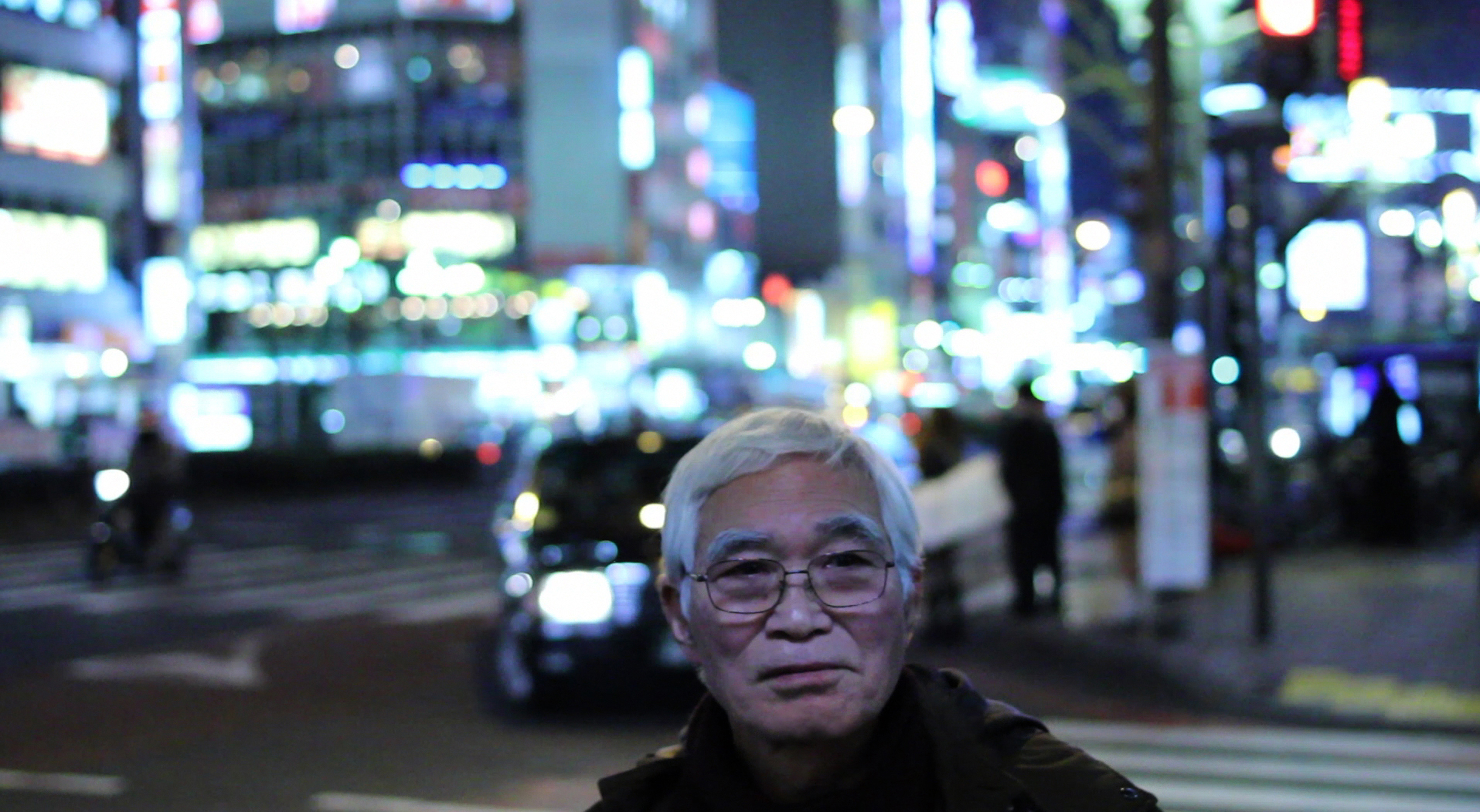 紀錄片《也許是因為美的決心》中的導演足立正生。（光點台北提供）