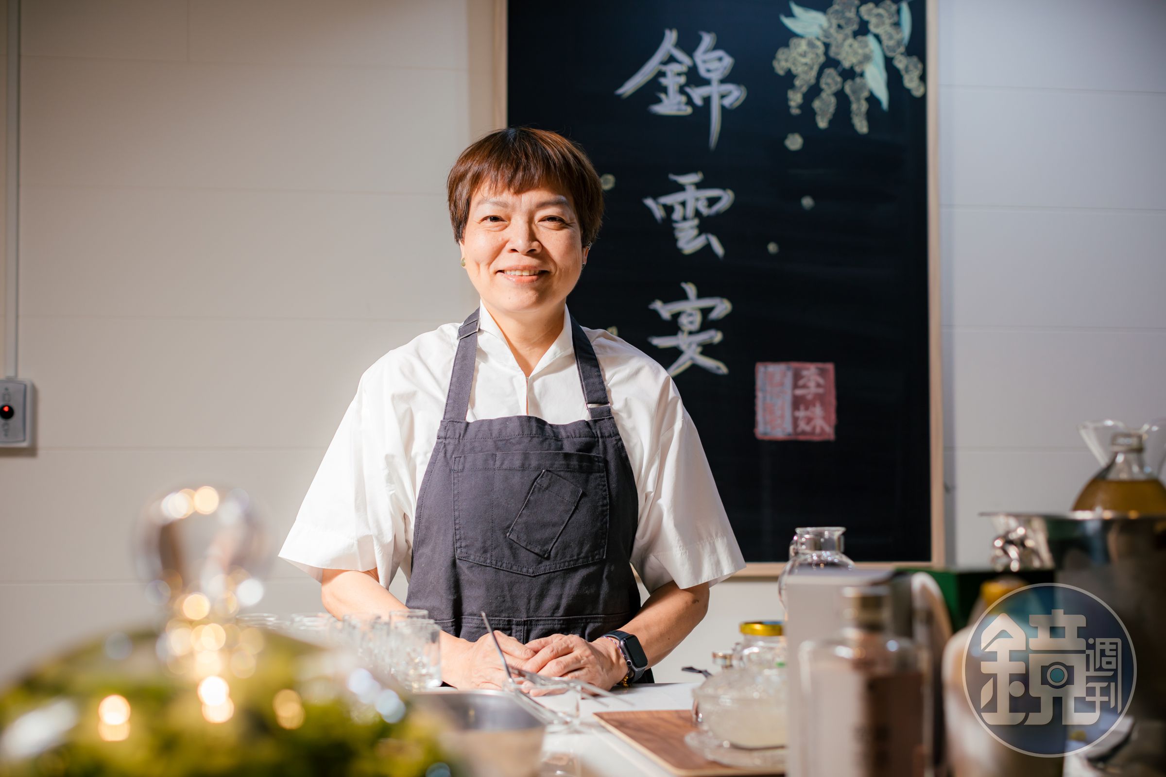 姝慧(Sandra)為了複製記憶中的家宴,不但刻意瘦身27公斤,還搬出不少私人收藏。