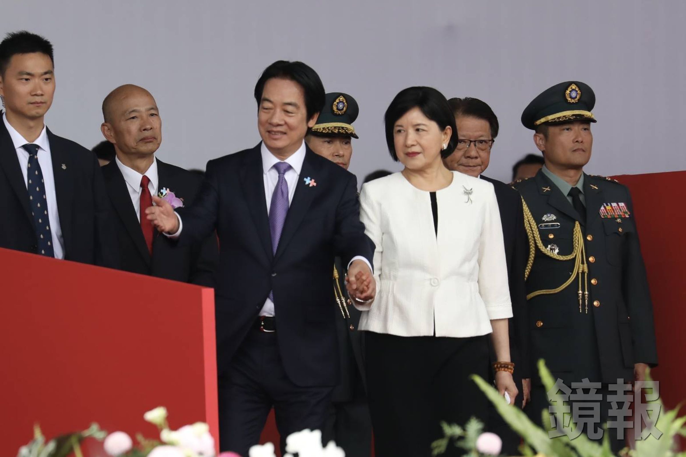 賴清德國慶演說以「山巔之城,地上的鹽,世上的光」為主軸,細數政府各項願景,誓言在戰爭與威權擴張、全球秩序快速變動的時代,將台灣打造成勇敢自信的「山巔之城」。(鏡報林煒凱)