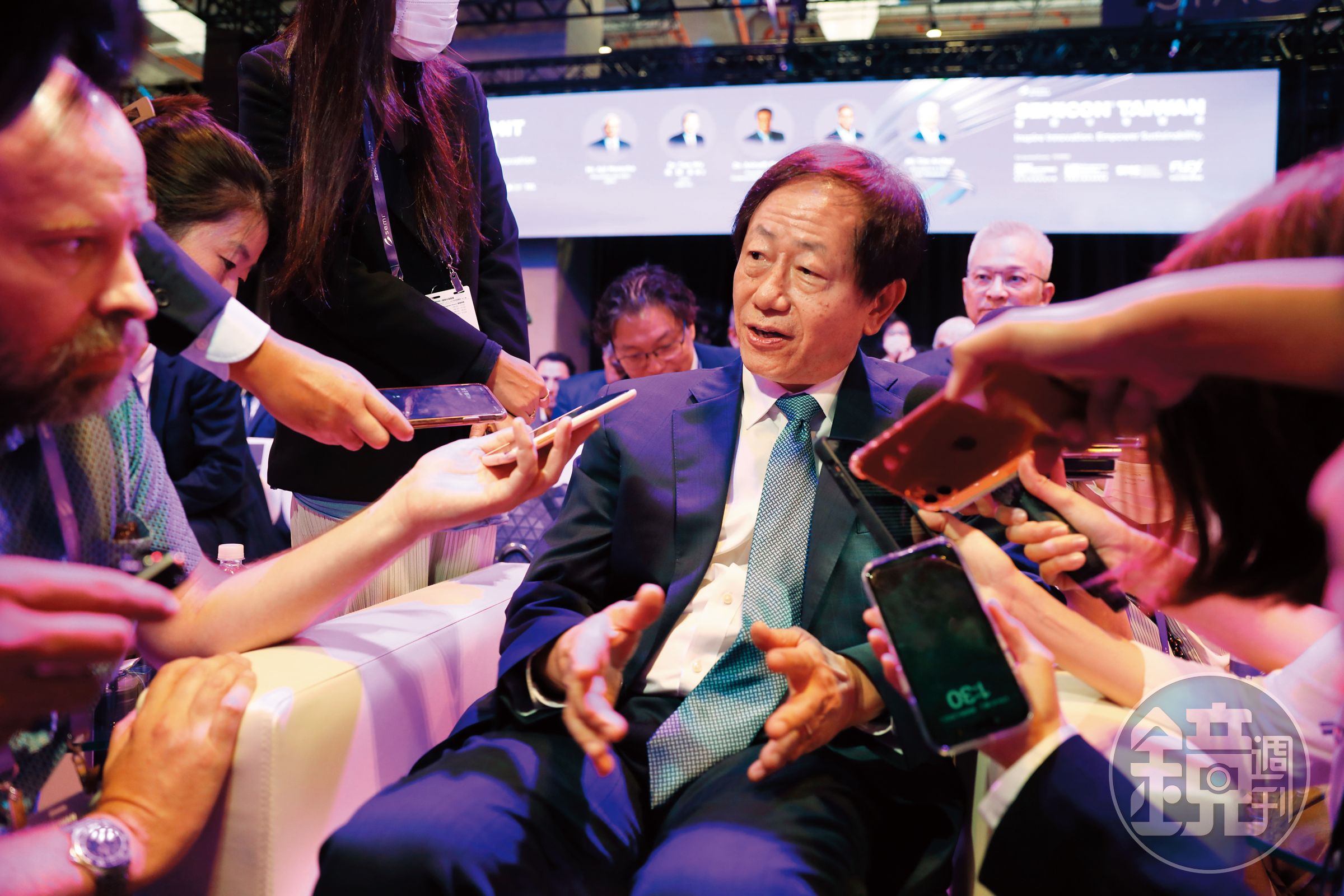 台積電董事長劉德音受訪時直言,AI晶片缺的不是晶片,而是CoWoS產能。