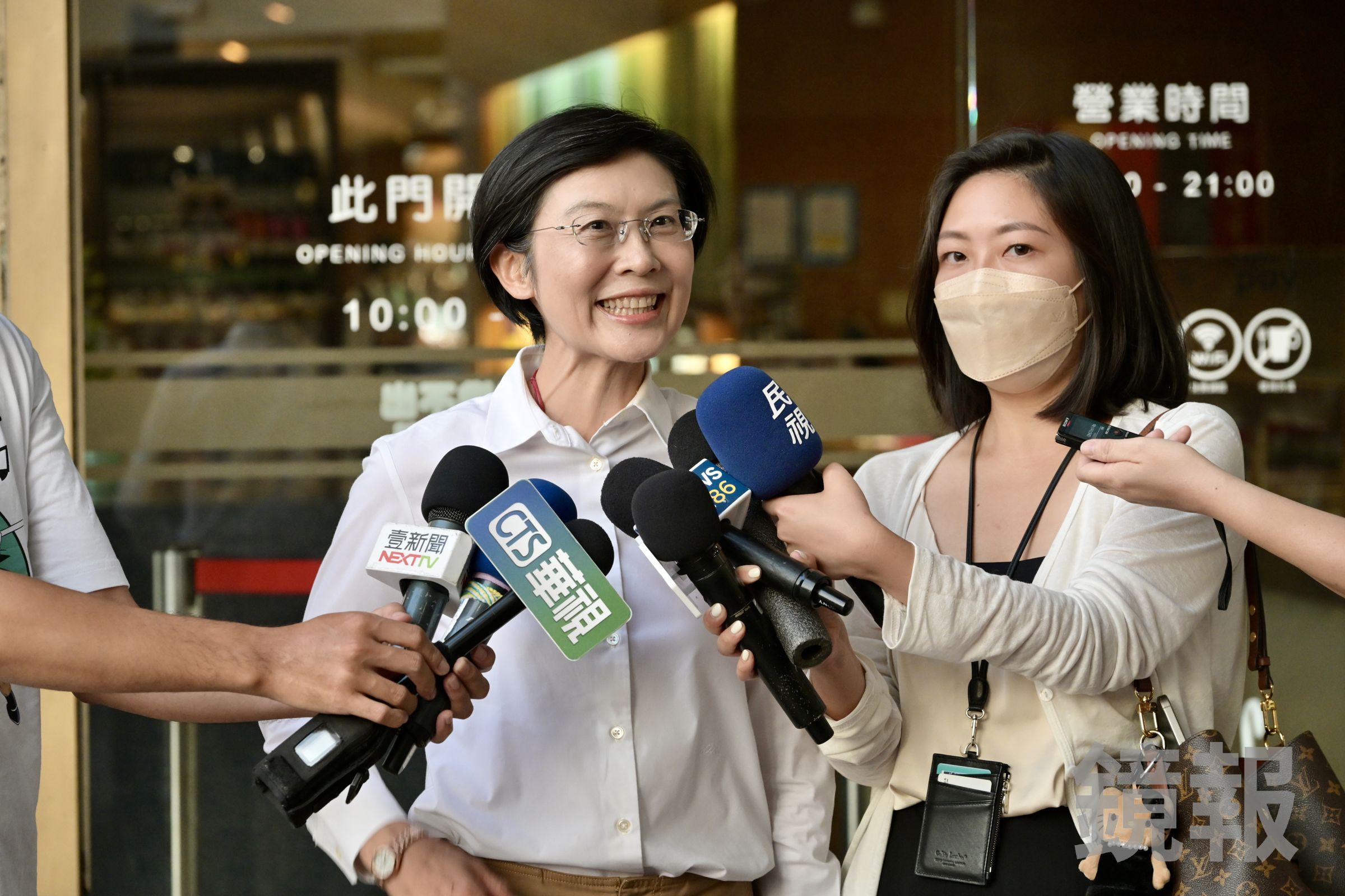 律師林智群今po文,提到林岱樺涉嫌詐領助理費遭起訴,還跟宗教人士過從甚密,「光這2點,台派就不可能支持她了。」(鏡報林煒凱攝)