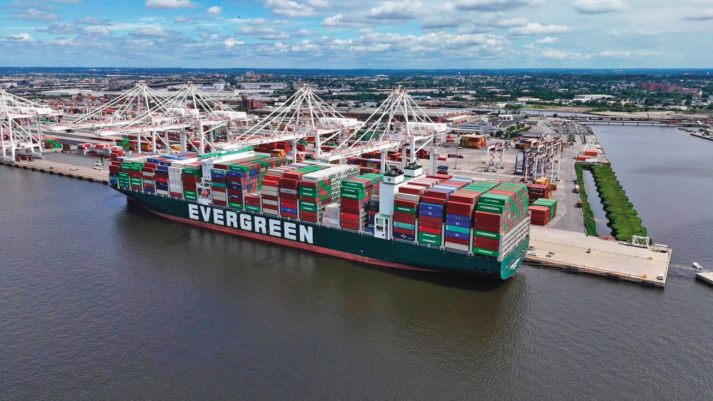 第一季市場資金將追逐高殖利率股，航運股走勢有支撐。（翻攝Port of Baltimore臉書）