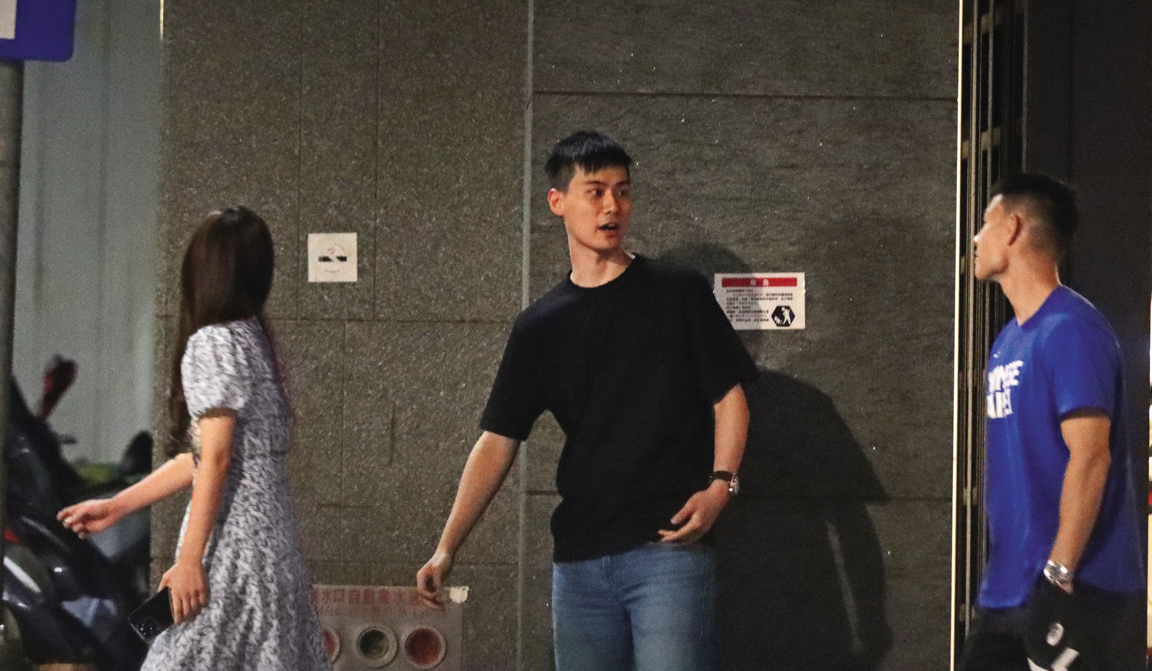 東窗事發之後,蔡尚樺(左起)安排交大仔仔與林秉聖吃飯,並且刻意上傳合照,消毒的行徑非常明顯。