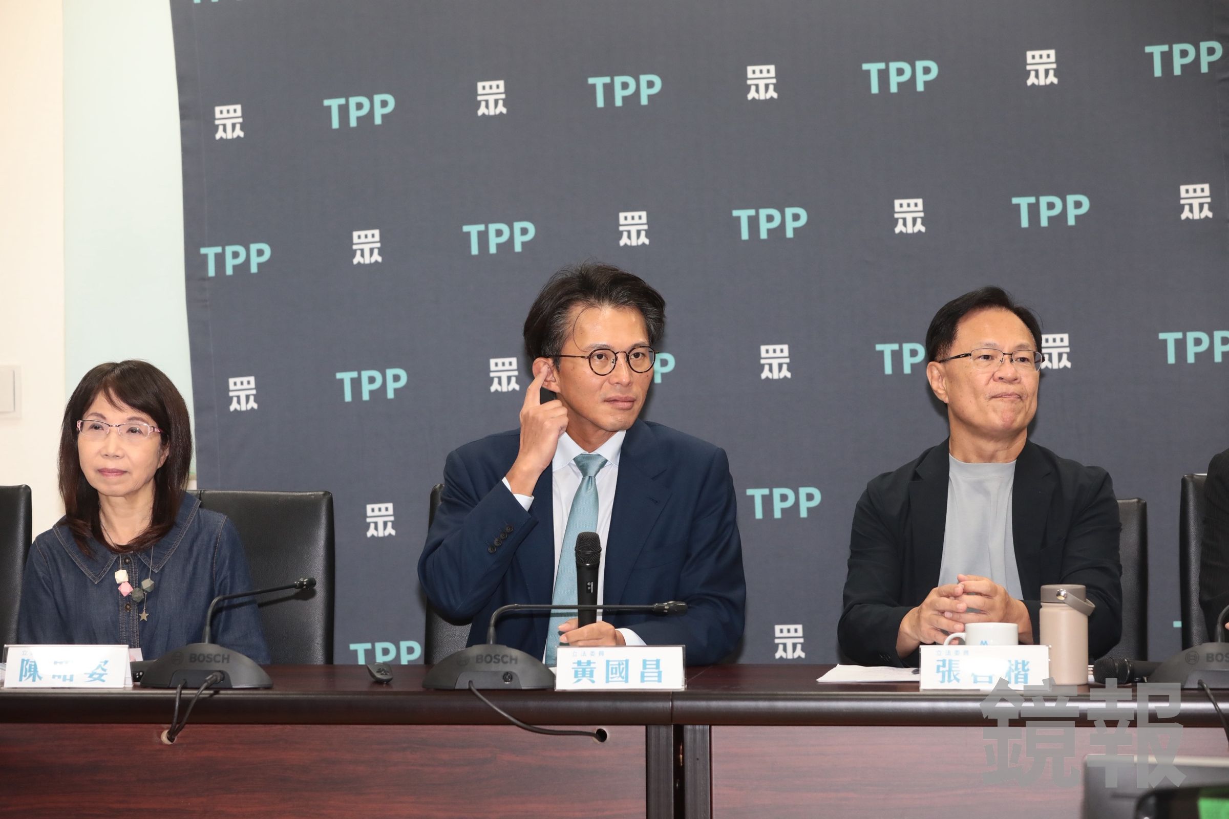 李光昕遭起底出境避風頭及與張晉源的曖昧關係,黃國昌反嗆「缺德」。(鏡報林煒凱)