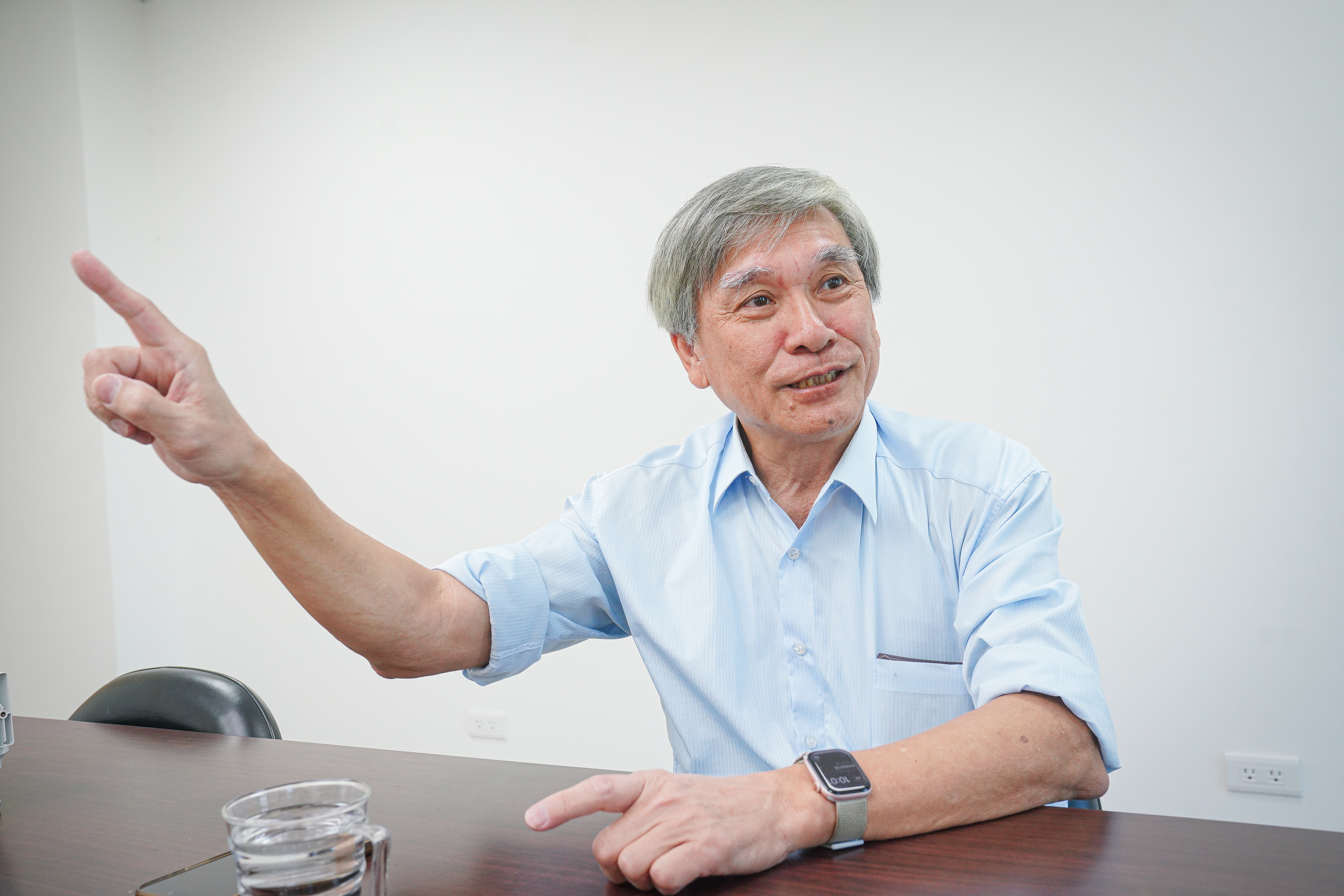 益材科技董事長翁冠群說：「現在火箭載衛星上太空有公定價了，已進入新太空時代。」他的產品低軌衛星離子推進器，已有約130顆上太空。