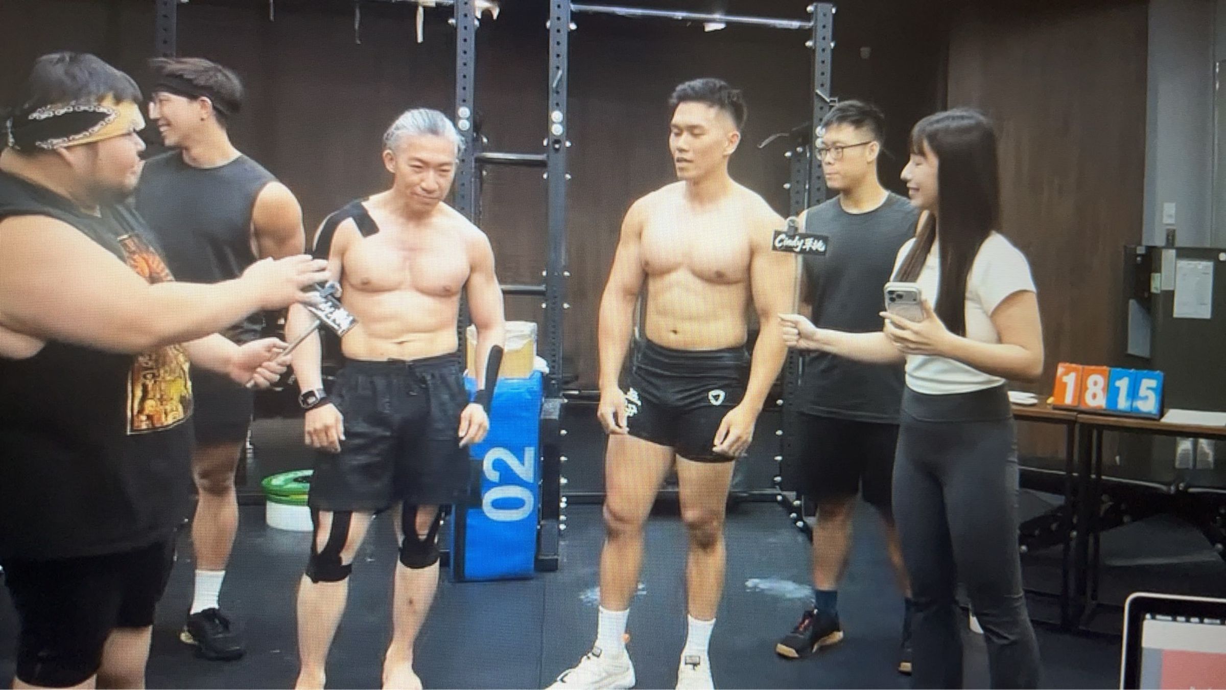 史書華Cindy20分鐘39組膨風「實測僅18組」。(翻攝健人蓋伊YT直播)