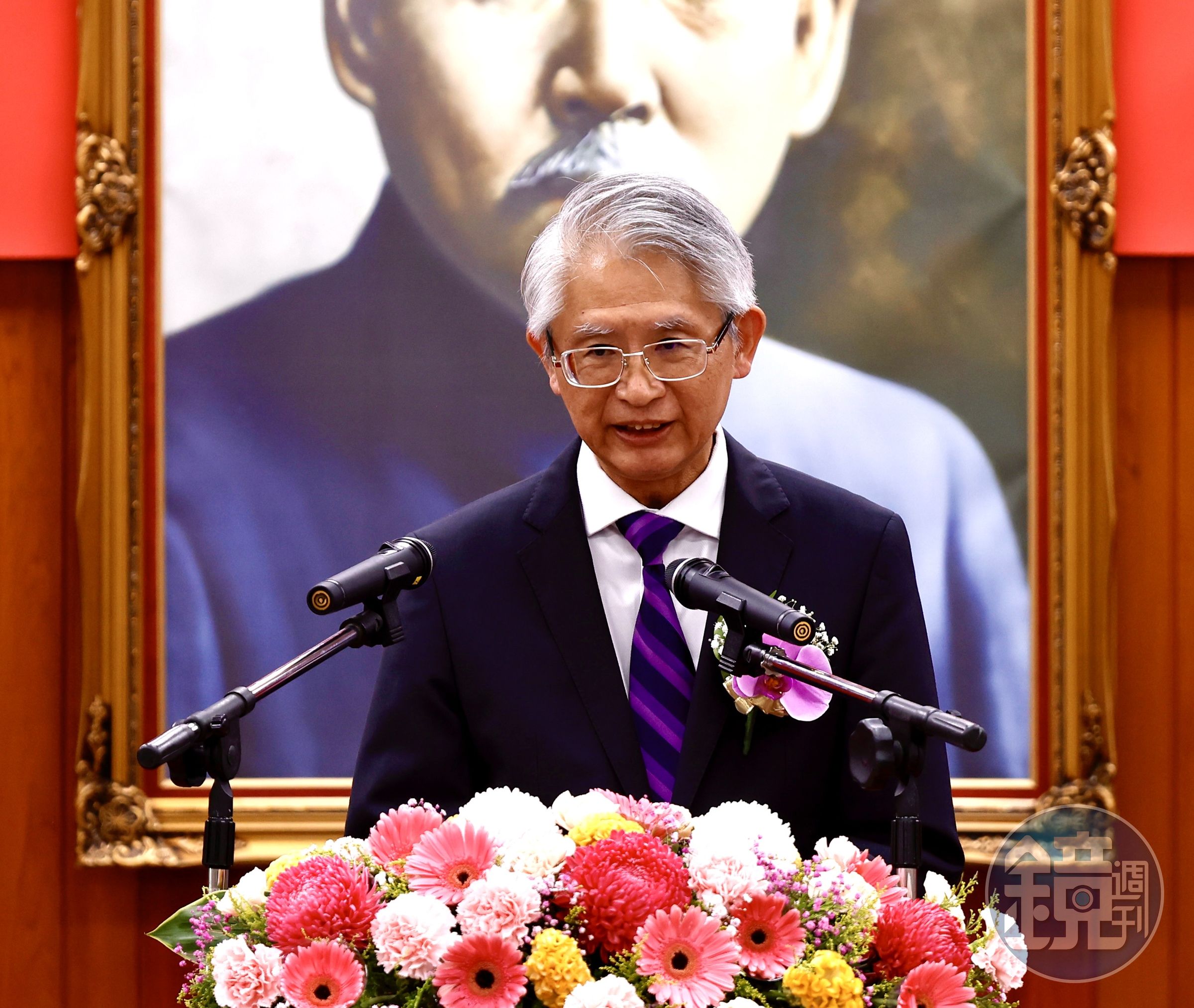 司法院代理院長謝銘洋出席首長交接,強調審判獨立及專業的重要。