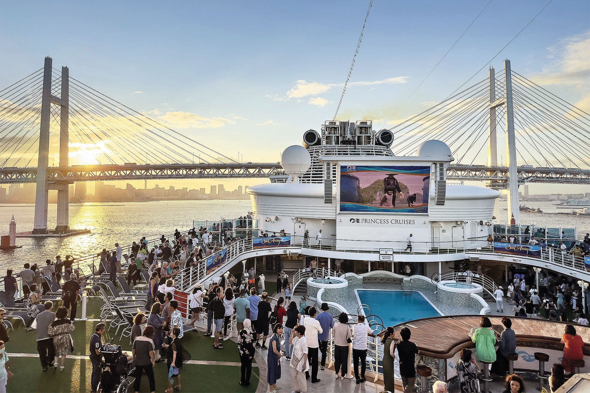 換季航程多為長天數海上旅行，適合能享受船上生活節奏的郵輪熟客。