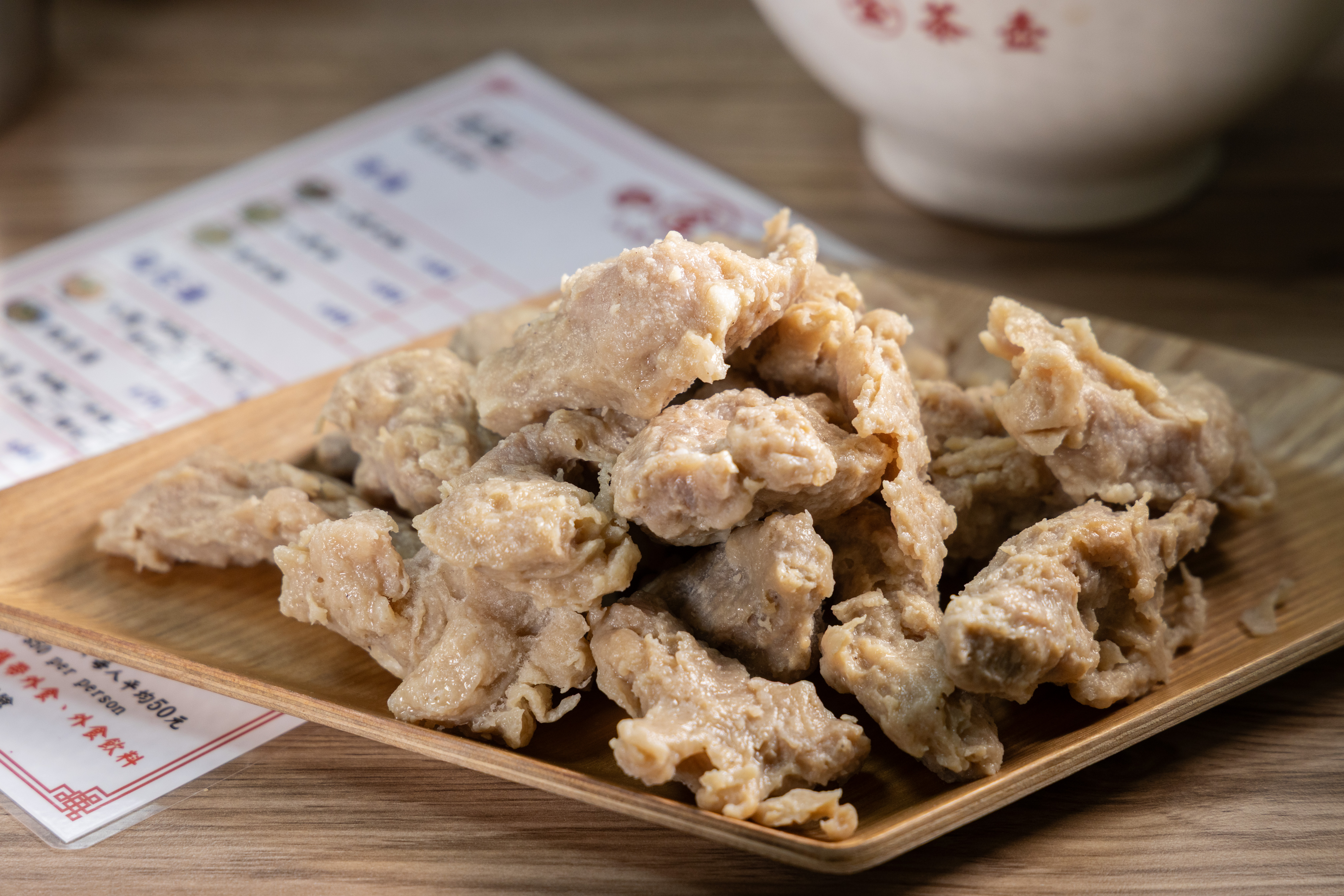 金茶壺也提供生的「肉羹」讓客人外帶回家煮。(280元/斤)