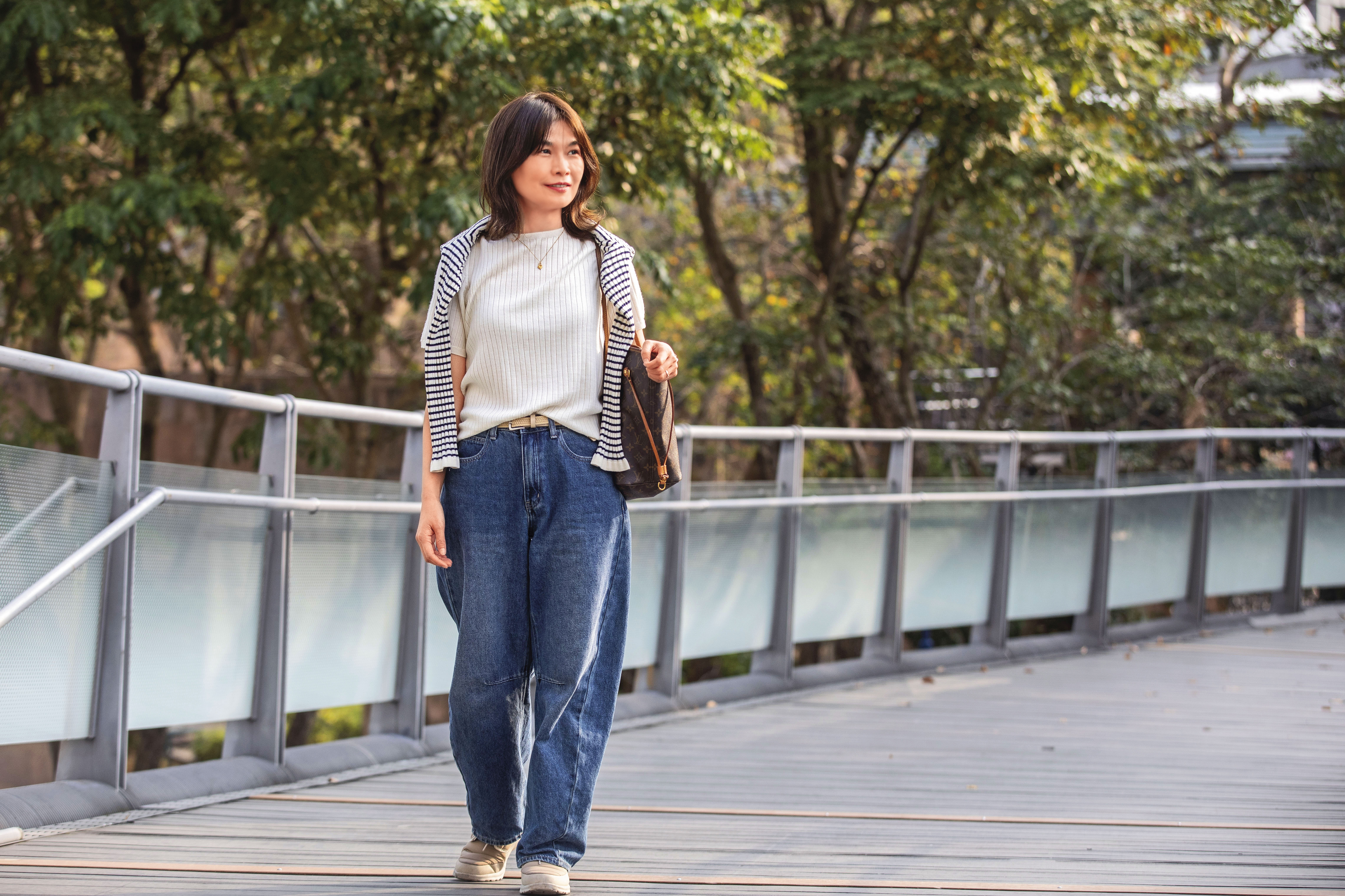 安柏姐從外商投信退休後，不但旅居國外寫小說，還轉型成為職涯諮詢師。