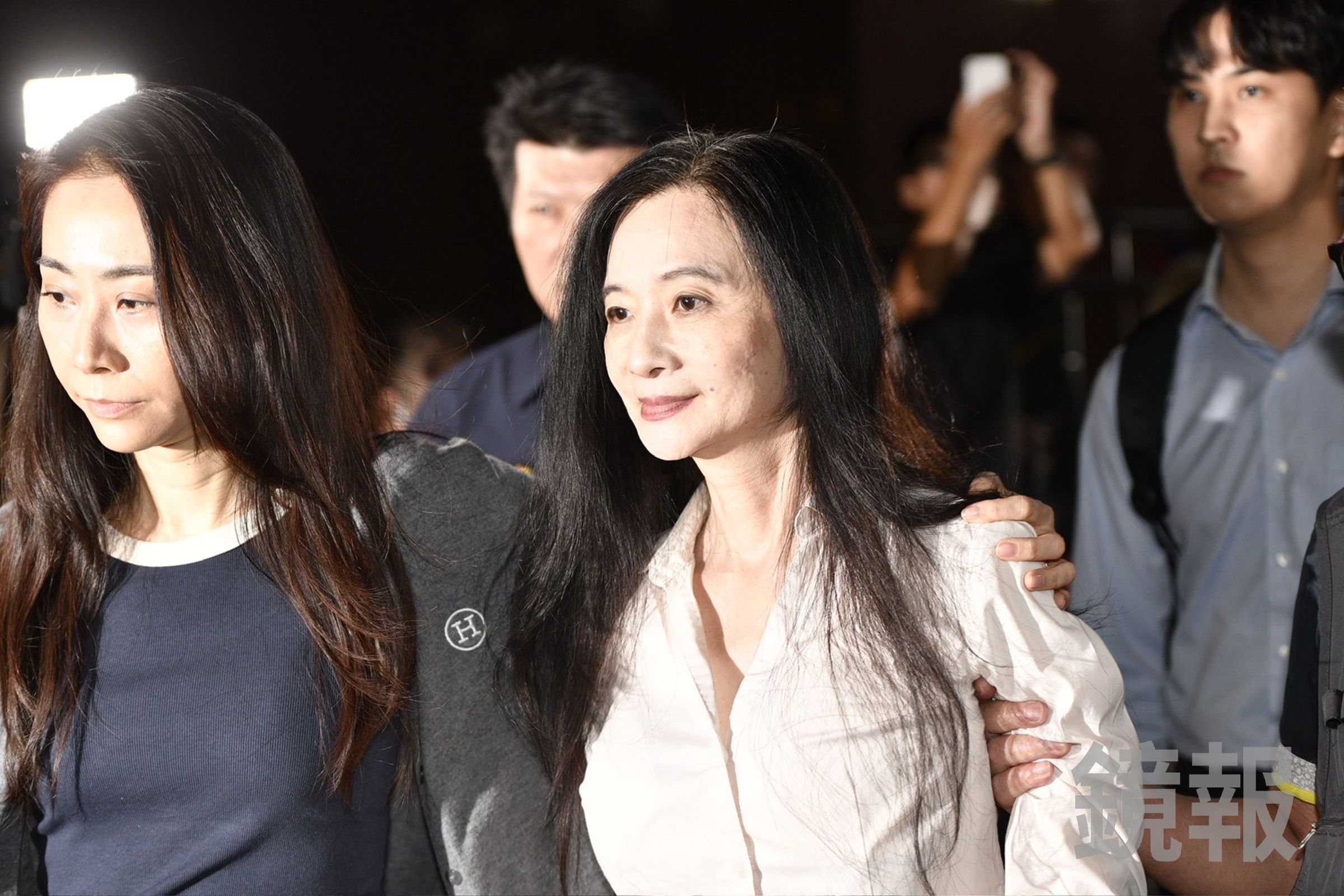 應曉薇日前以3,000萬元交保,暫時重獲自由,明(15)日將重開羈押庭。(鏡報李智為攝)