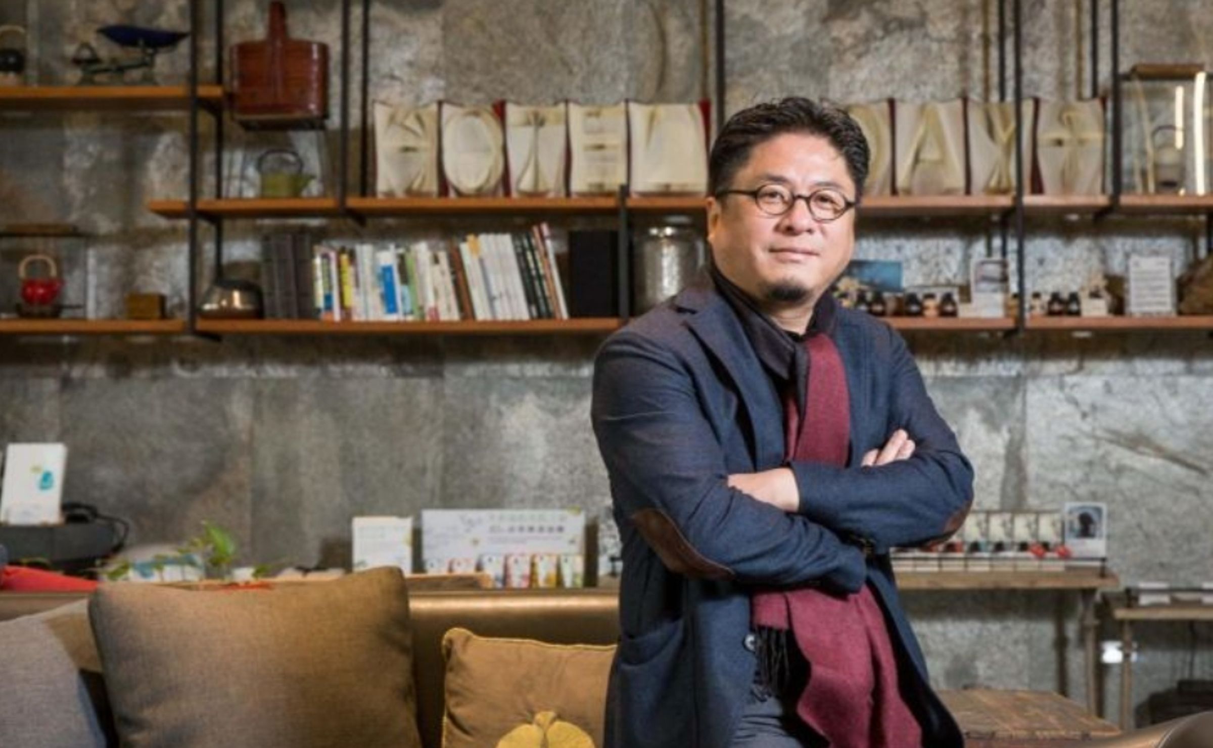 承億集團創辦人戴俊郎多發性腦溢血過世。（翻攝畫面）