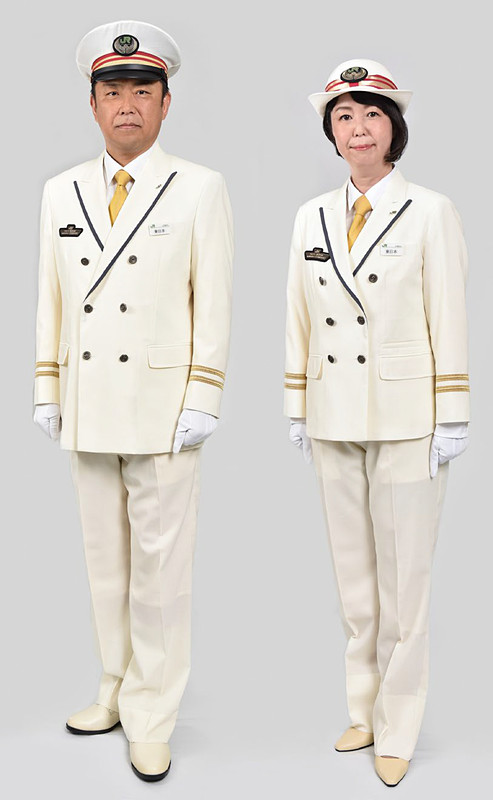 日本JR東日本站長制服。(翻攝自網路)