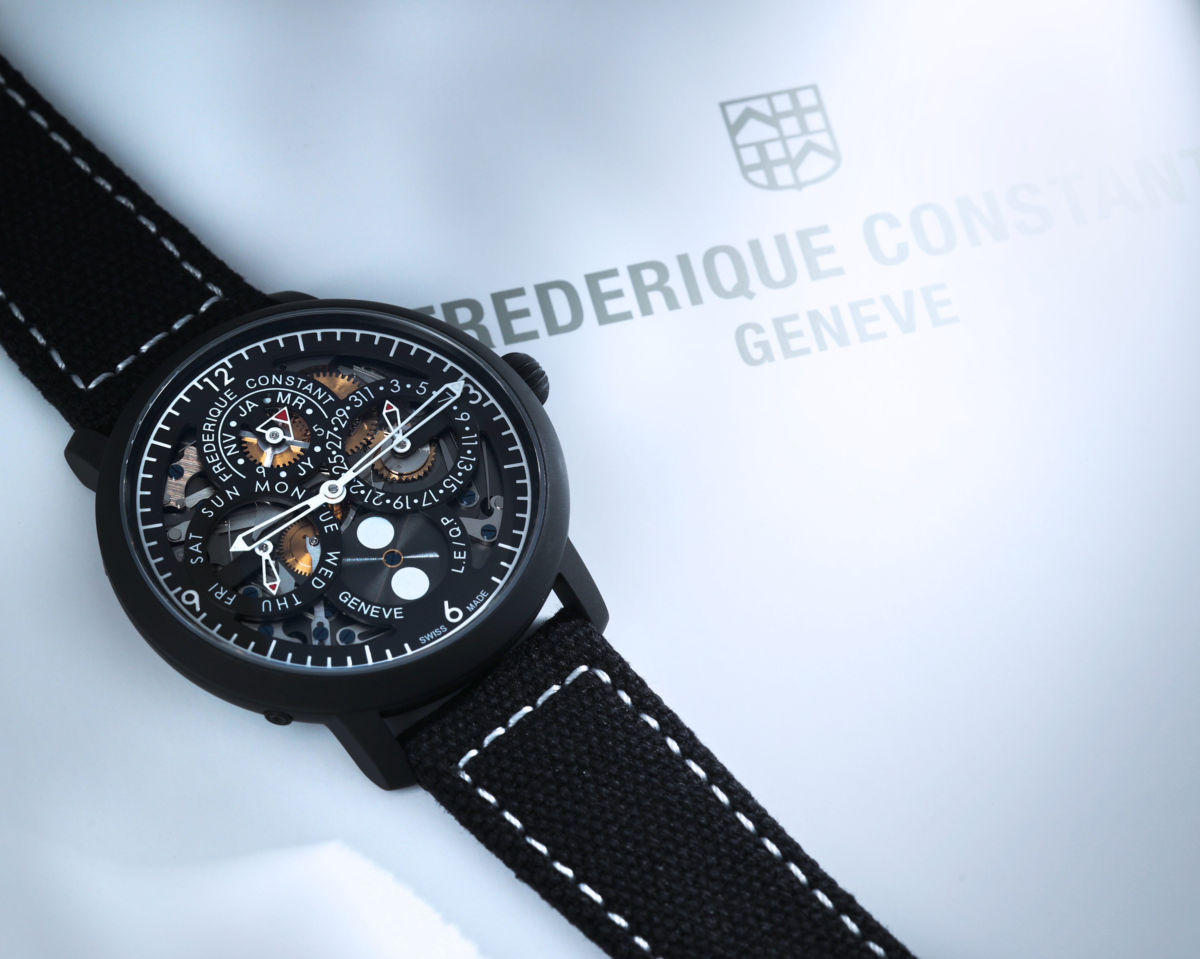 【新錶2024】大師操刀設計！康斯登與Peter Speake聯名限量萬年曆腕錶