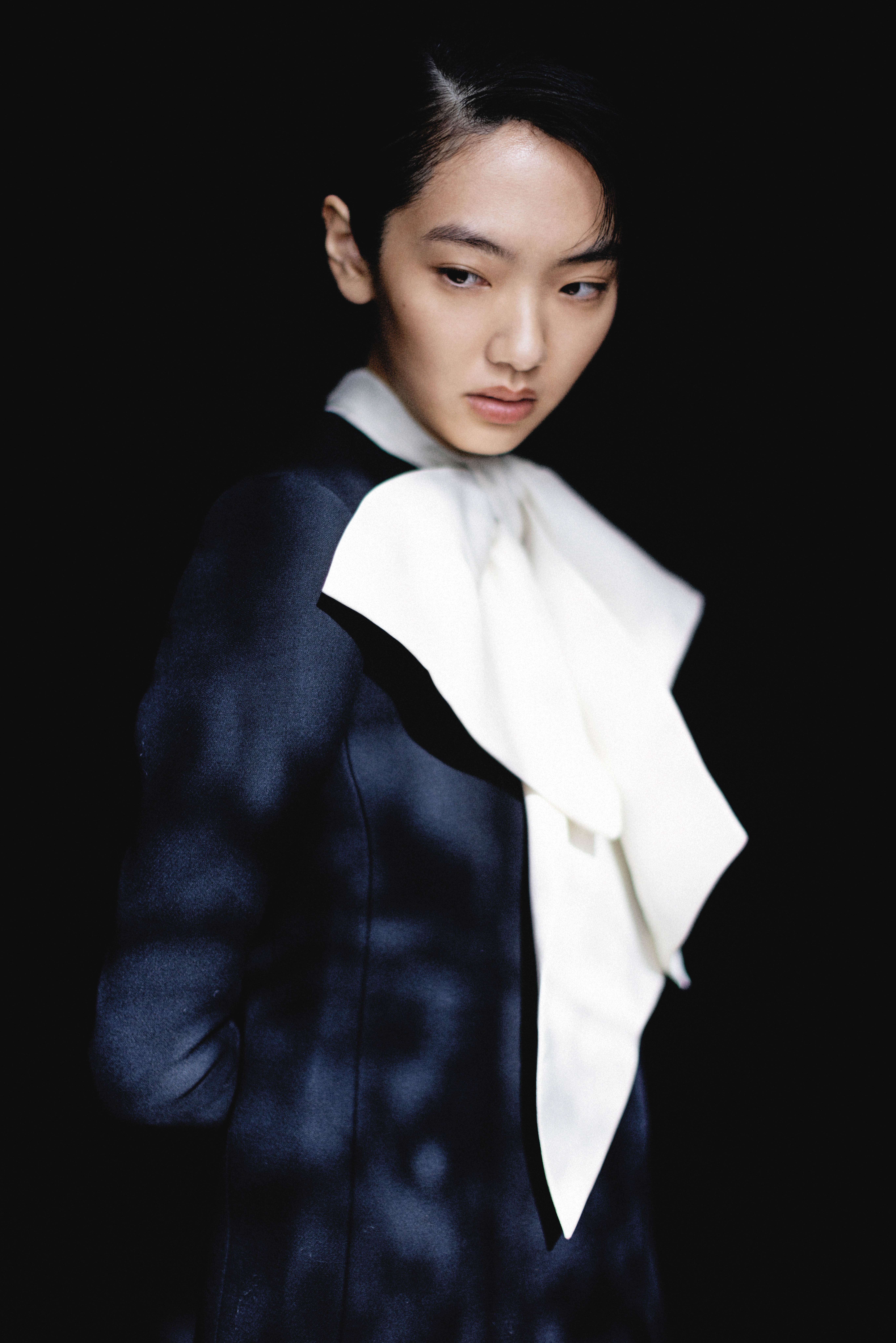 雙面羊毛桑蠶絲混紡迷你連身裙 NT$125,500 by Celine by Hedi Slimane。