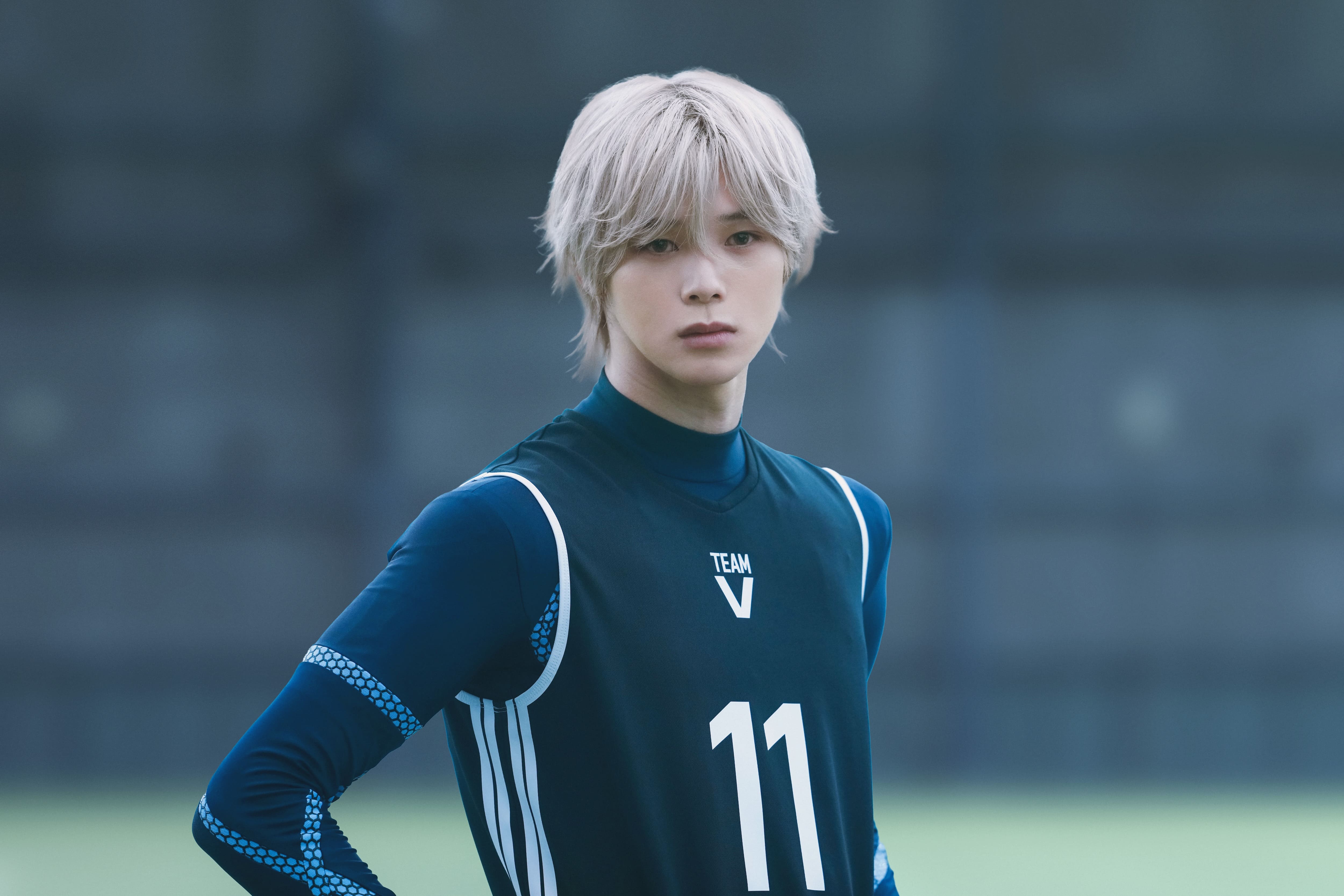 「&TEAM」成員K飾演天才球員「凪誠士郎」，正式以電影演員身分出道。（甲上娛樂提供）