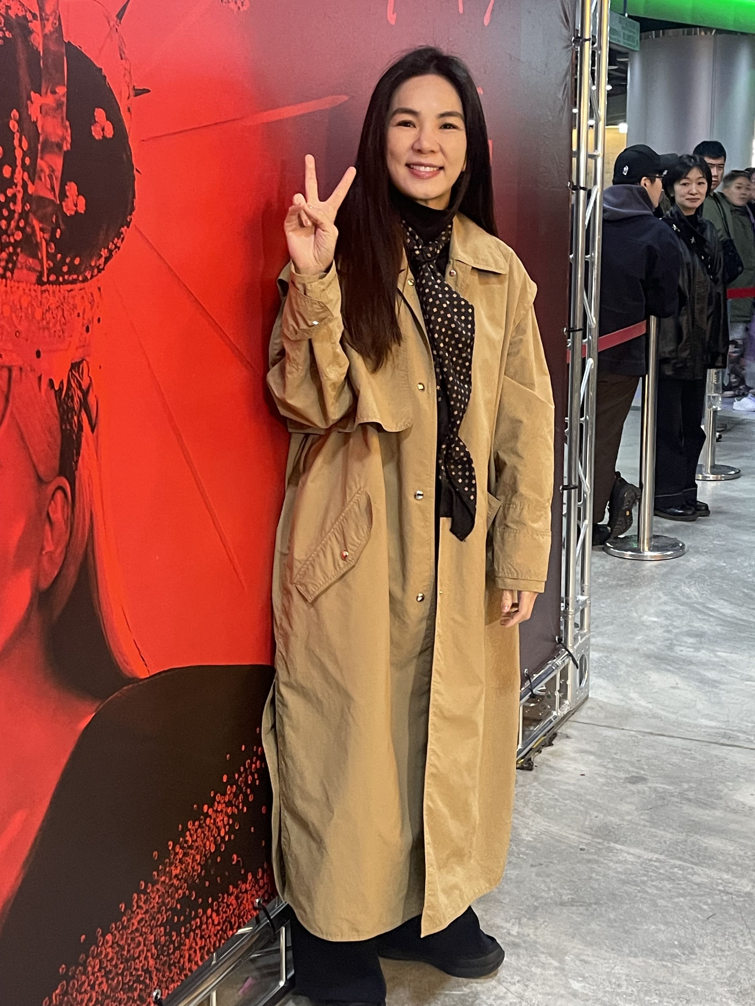 Ella陳嘉樺帶著兒子勁寶一起聽演唱會。