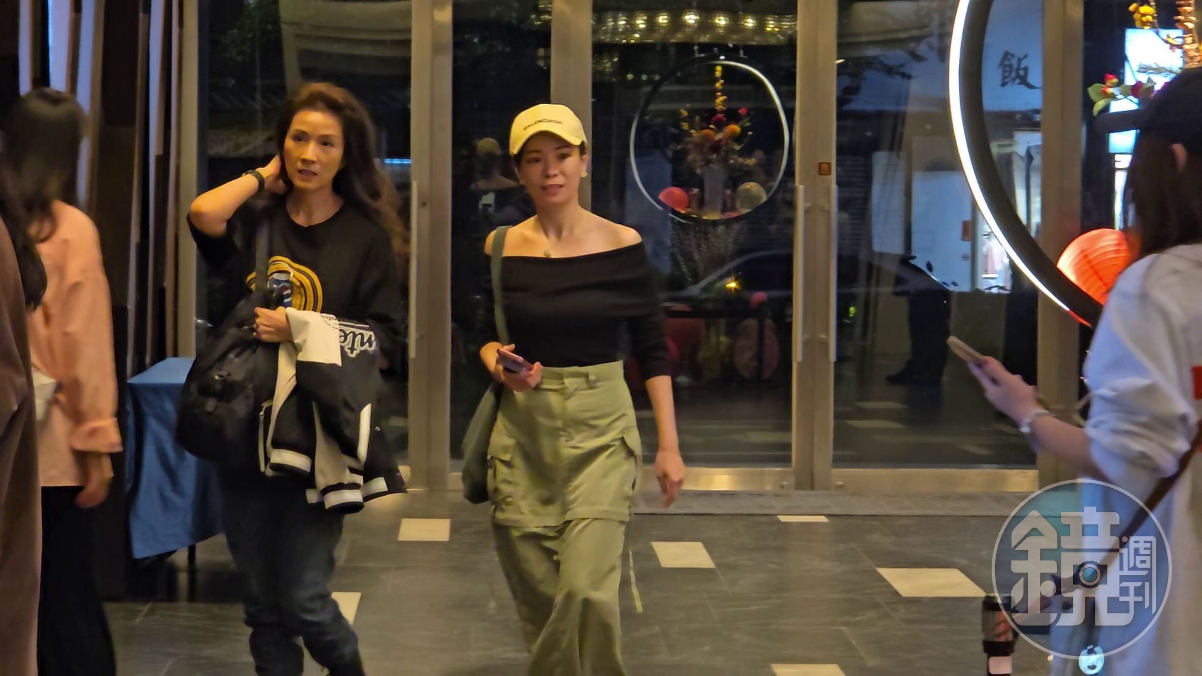 近年葉全真再度亮相幕前,與賈靜雯堪稱劇中兩大熟女。