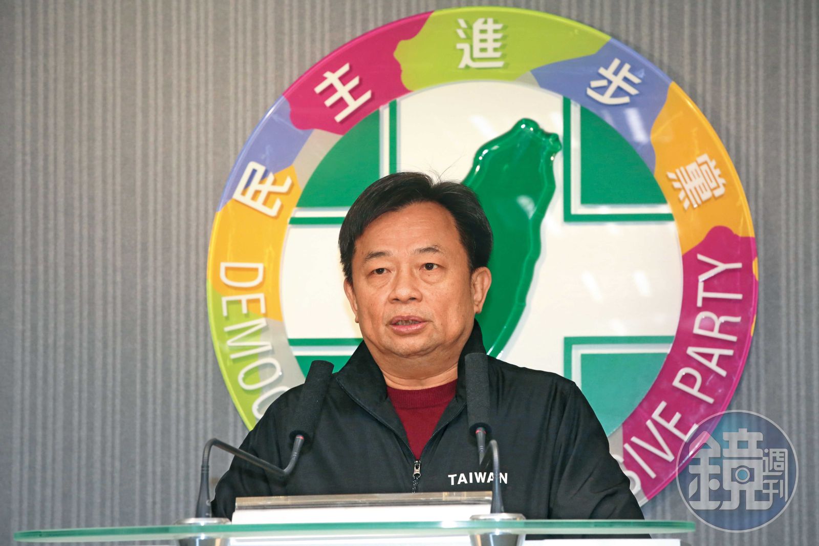 林錫耀今年8月曾指控駭客入侵他的通訊軟體，再截圖拼湊對話、炮製不實資訊，已委請律師提告