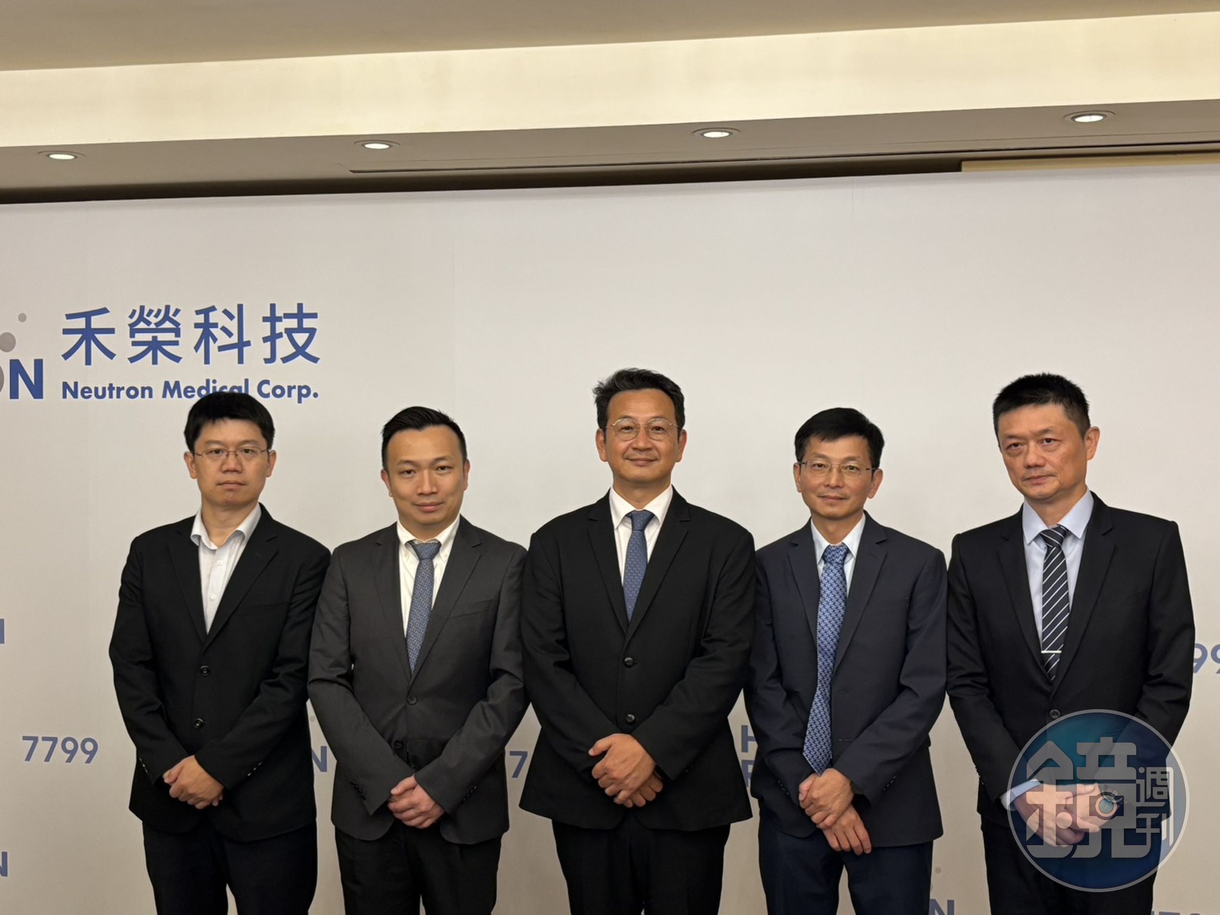 禾榮科總經理沈孝廉(右三)表示,AB-BNCT每次治療的費用約100萬元,若要滿足國內頭頸癌復發等約1.1萬名病患的需求,台灣大概需要部署至少7台BNCT設備。