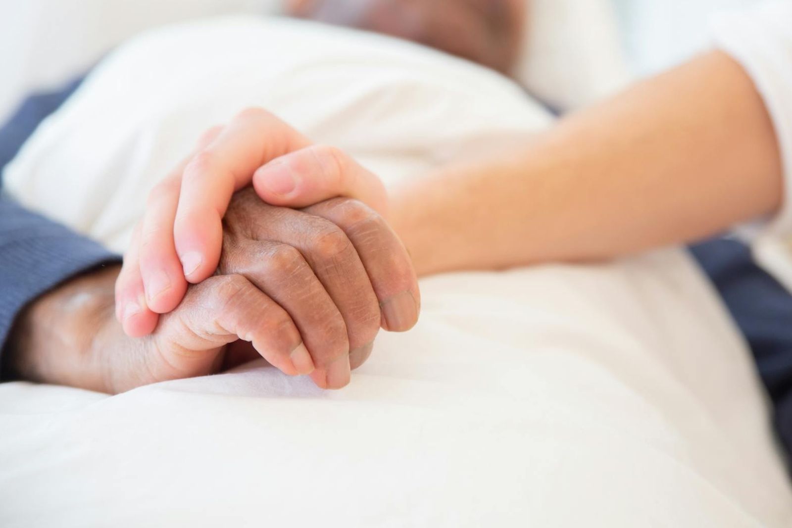 工讀生父病危拔管 手搖店老闆「堅持不准假」狂跳針:為何不早說